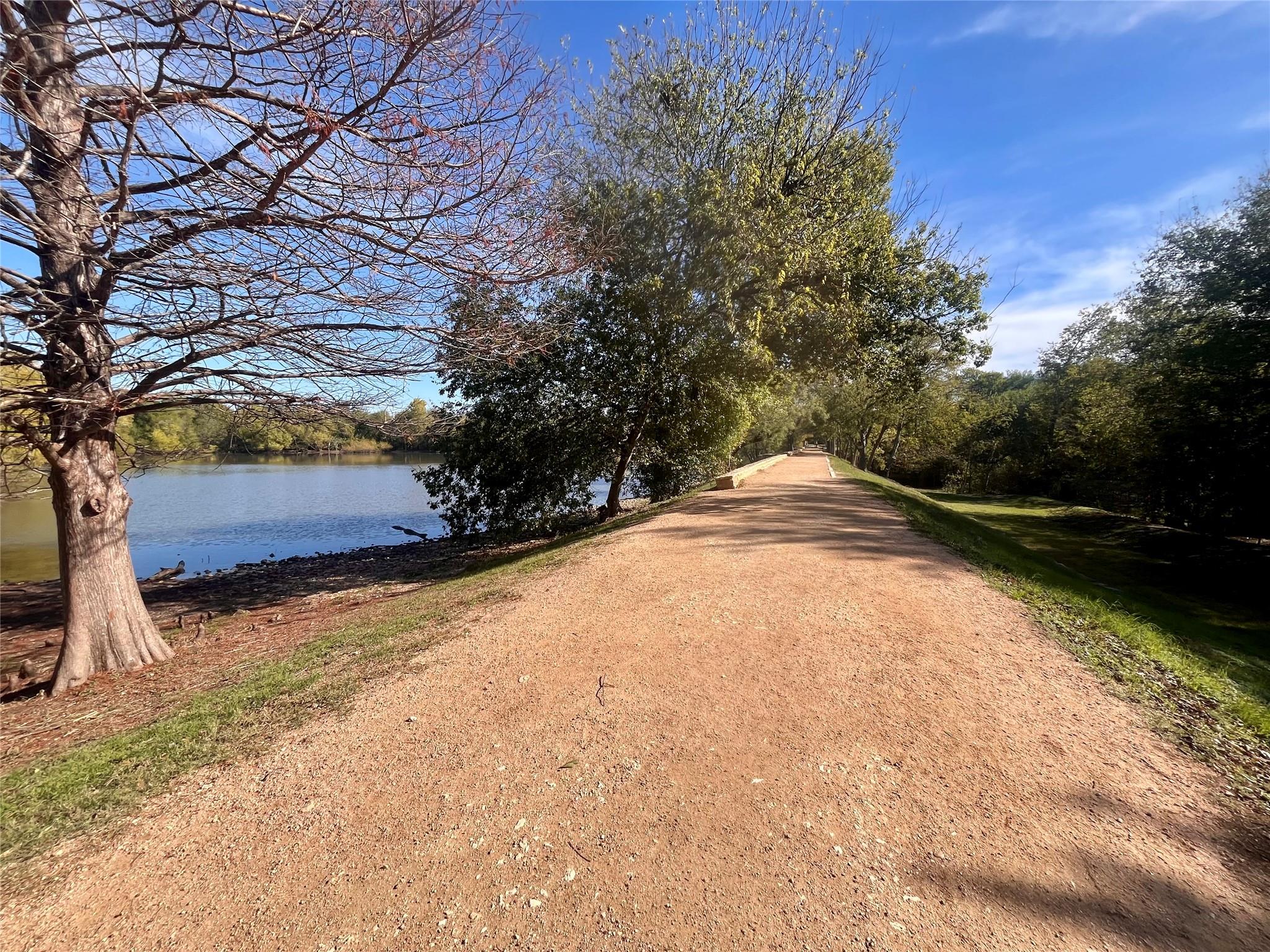 2600 Mallard Green Cv, Austin, TX 78728