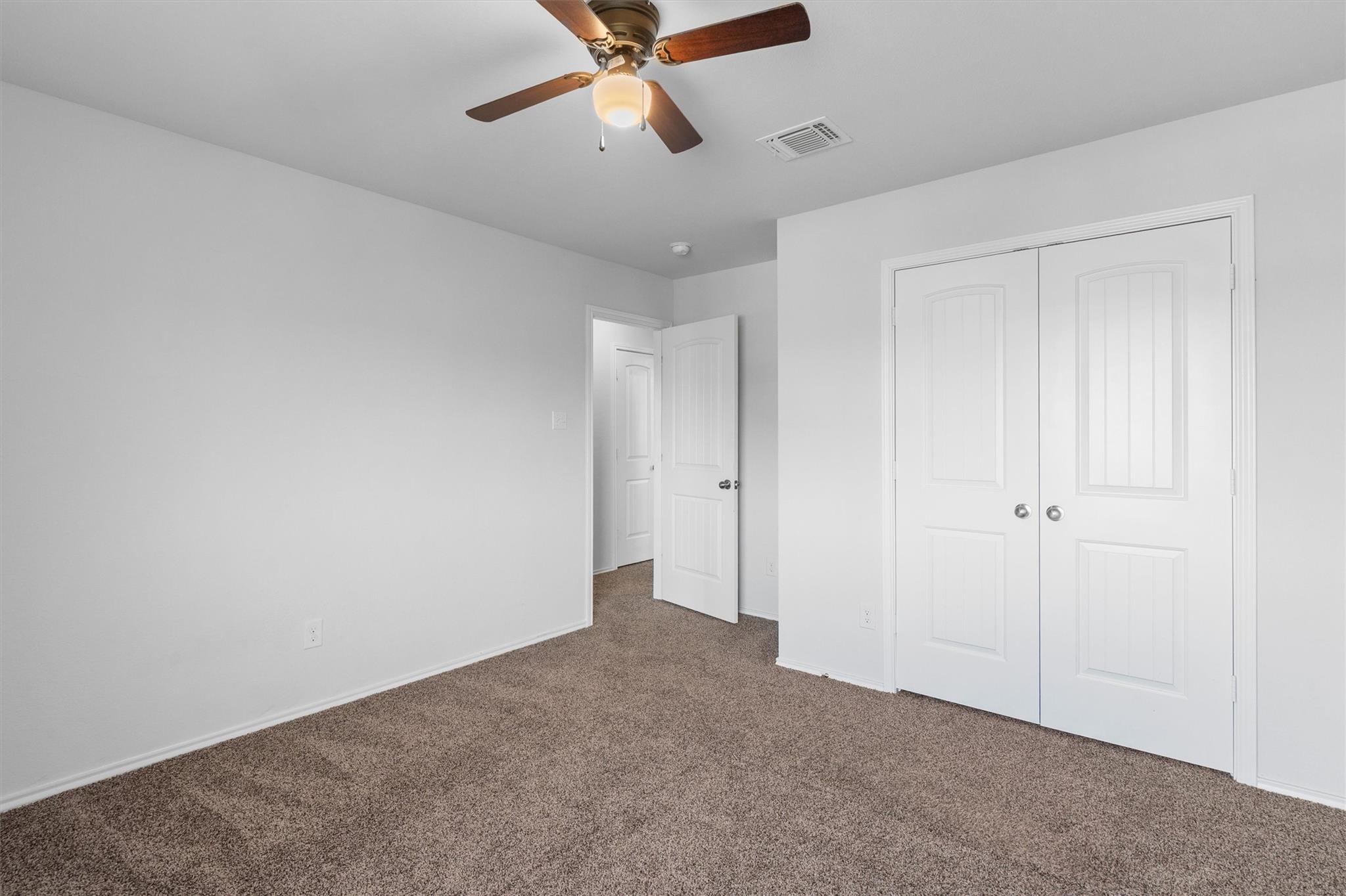 132 Nathaniel Dr, Taylor, TX 76574