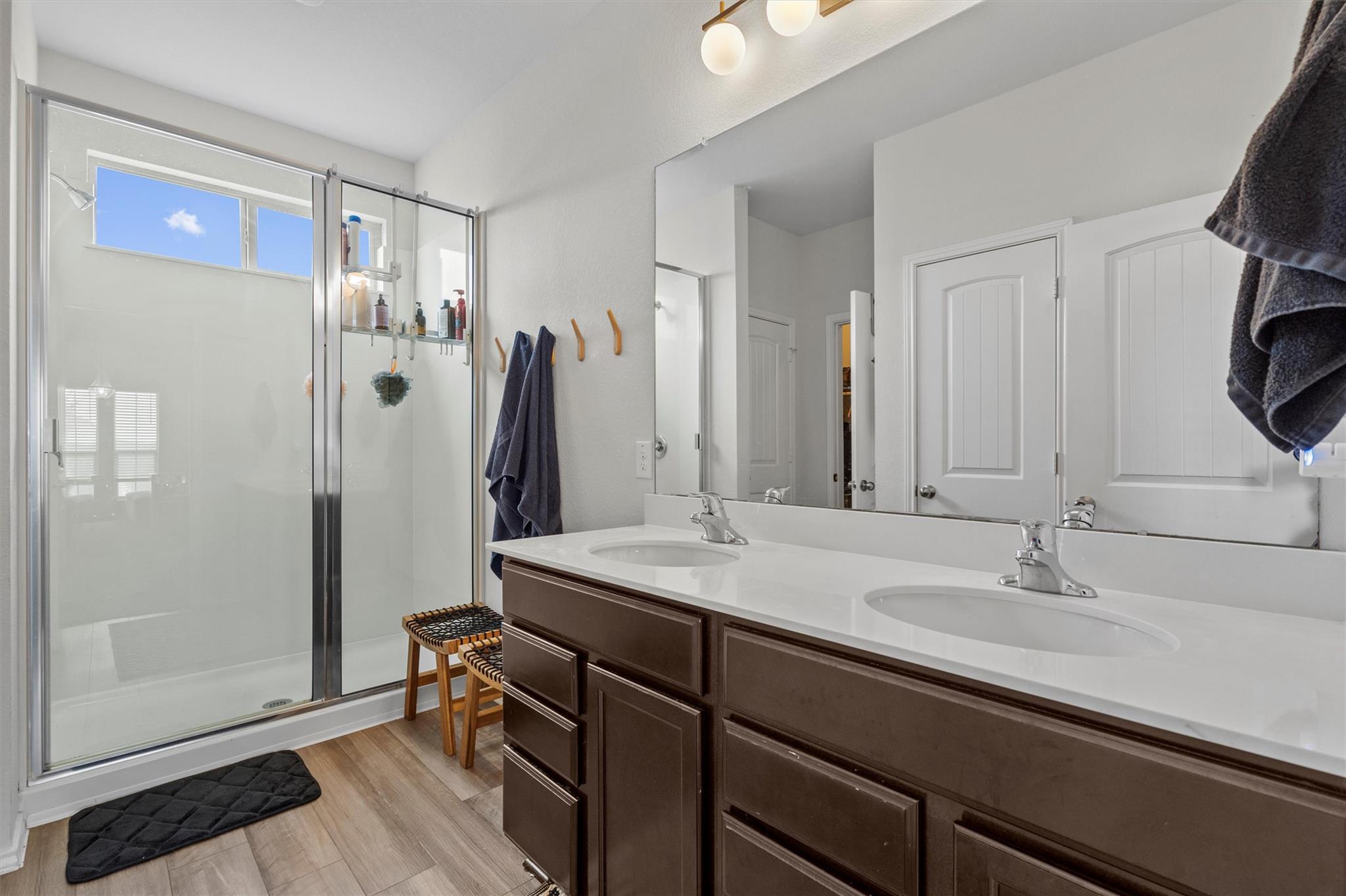 132 Nathaniel Dr, Taylor, TX 76574