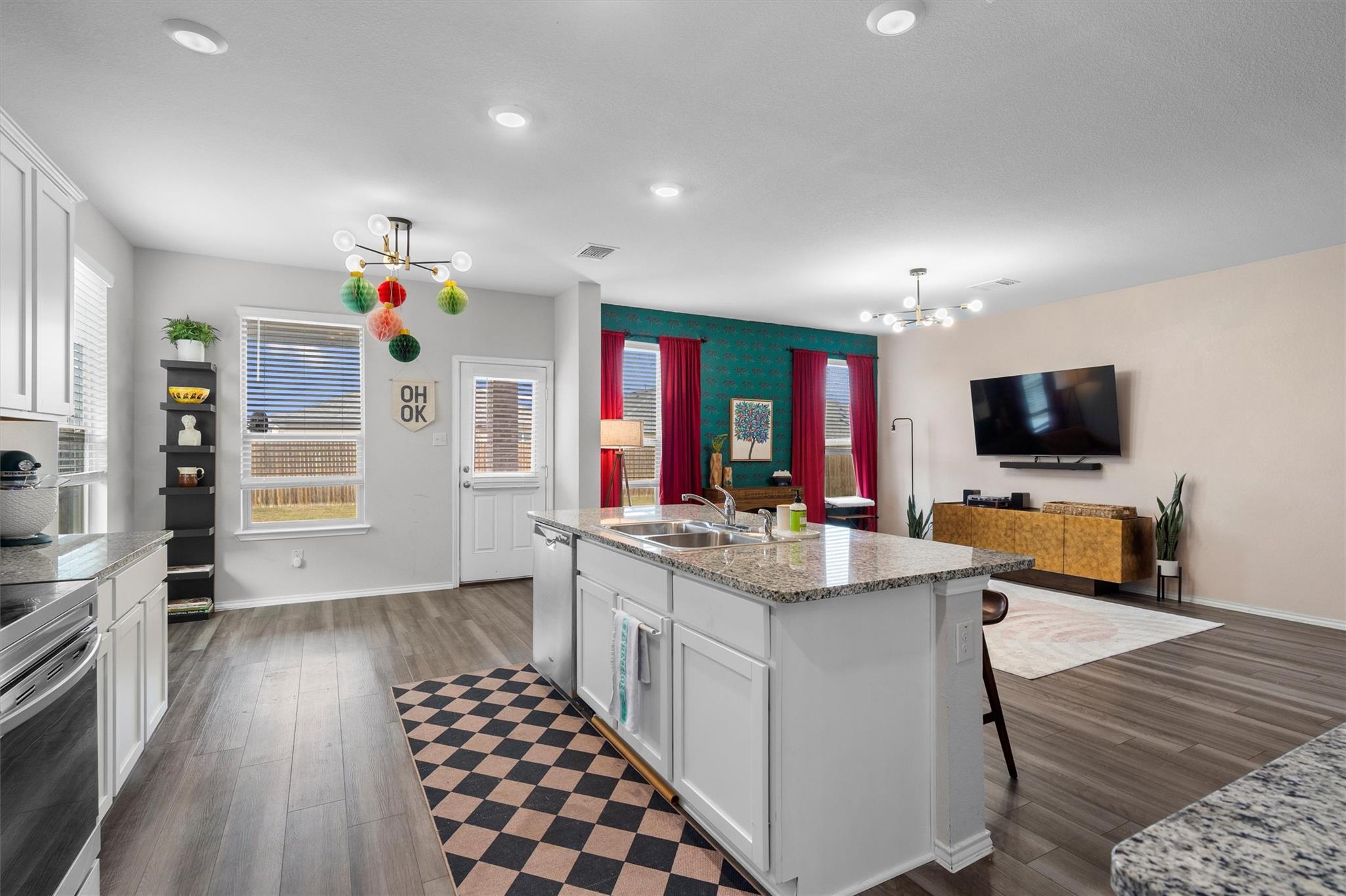 132 Nathaniel Dr, Taylor, TX 76574