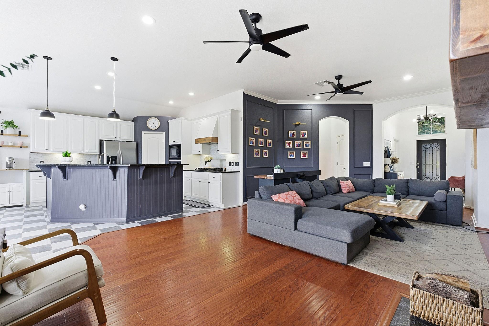 150 Manchester Ln, Austin, TX 78737