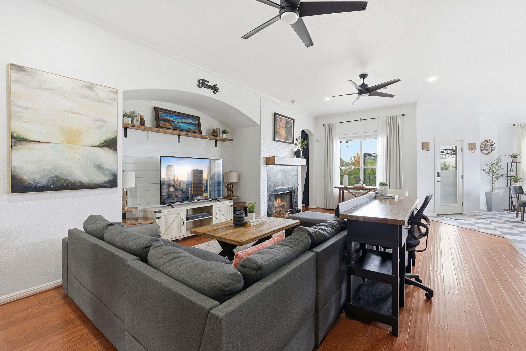 150 Manchester Ln, Austin, TX 78737