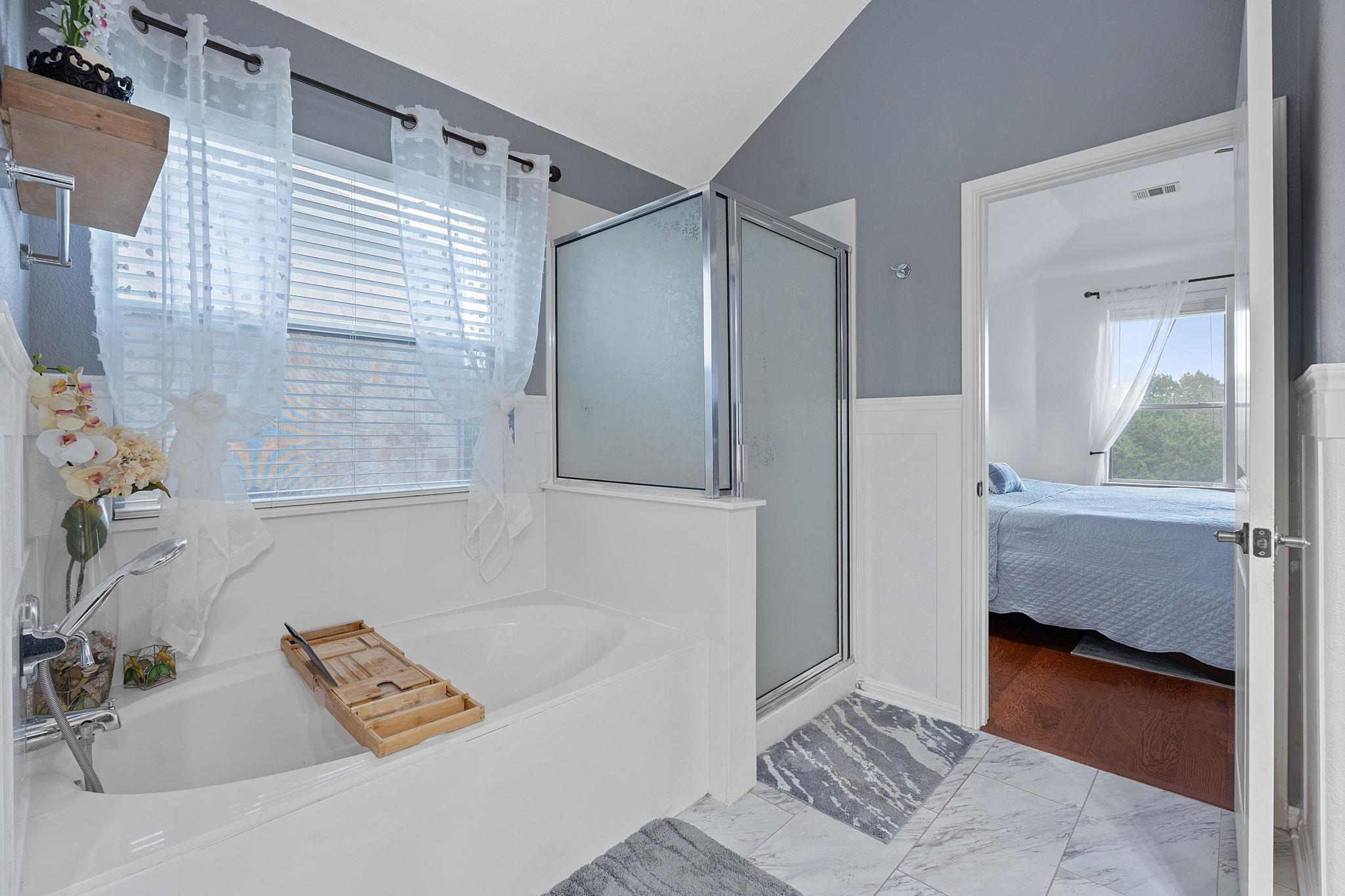 150 Manchester Ln, Austin, TX 78737