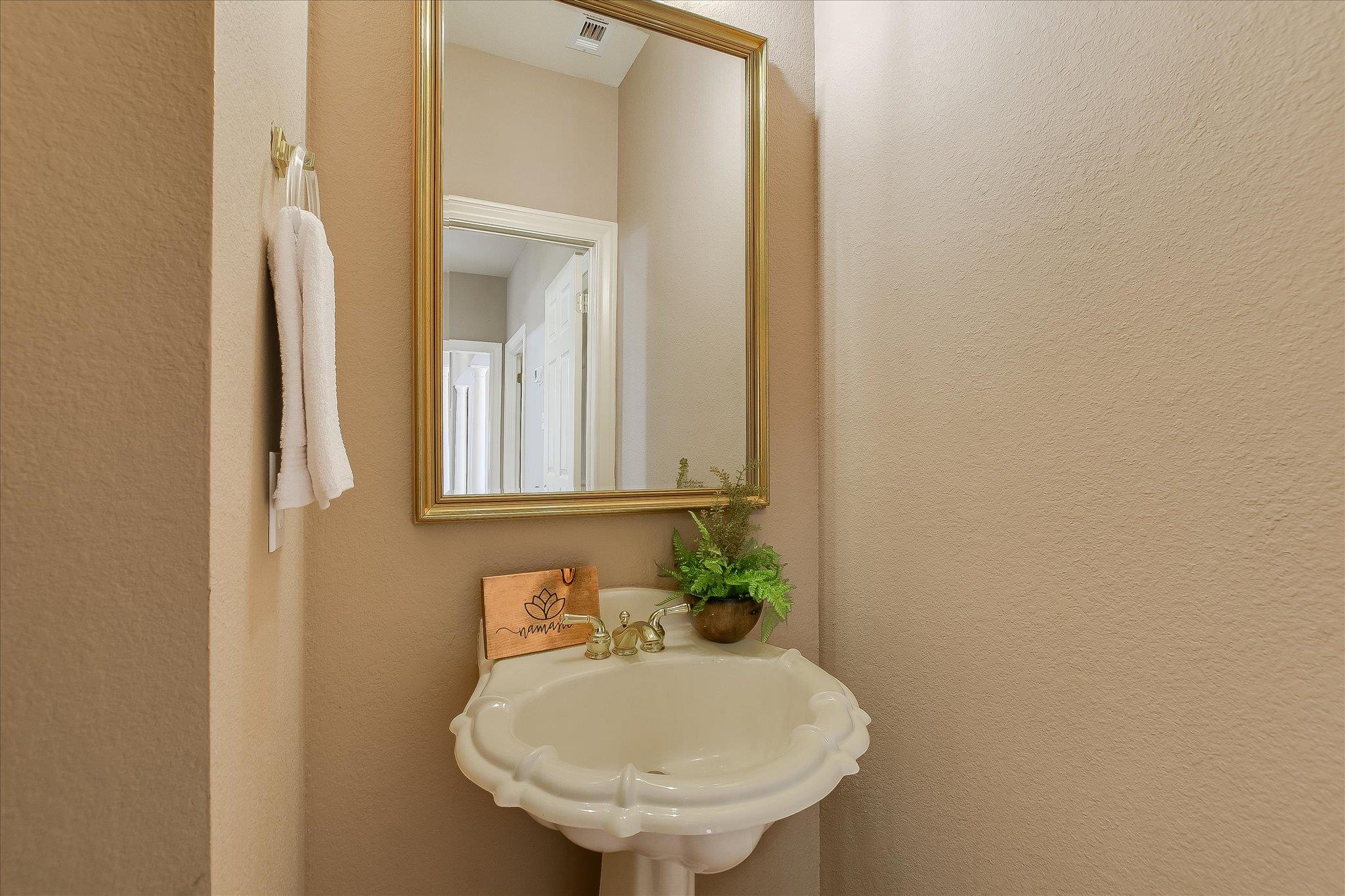 30320 La Quinta Dr, Georgetown, TX 78628