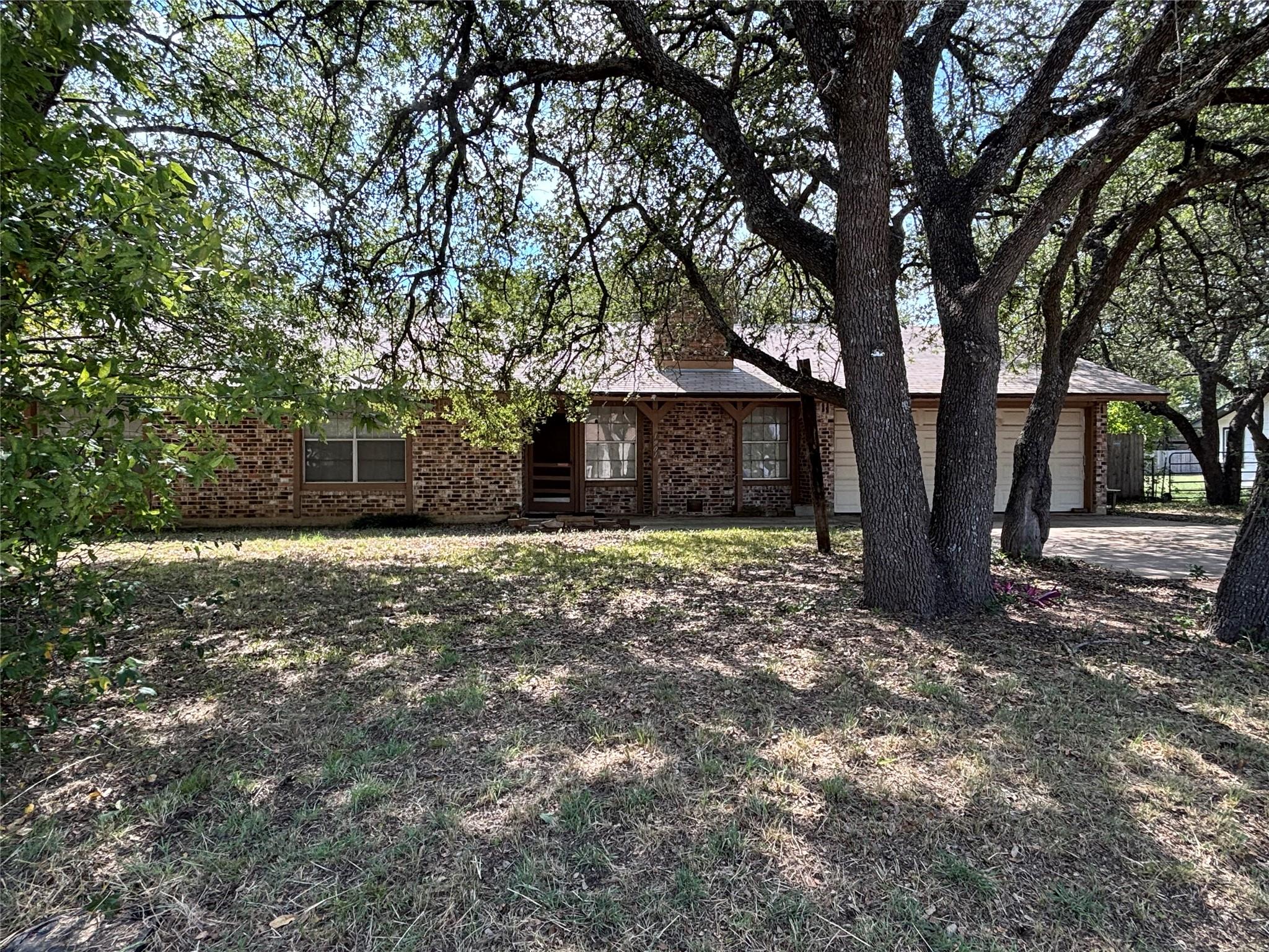 1901 Lone Oak Dr, Leander, TX 78641