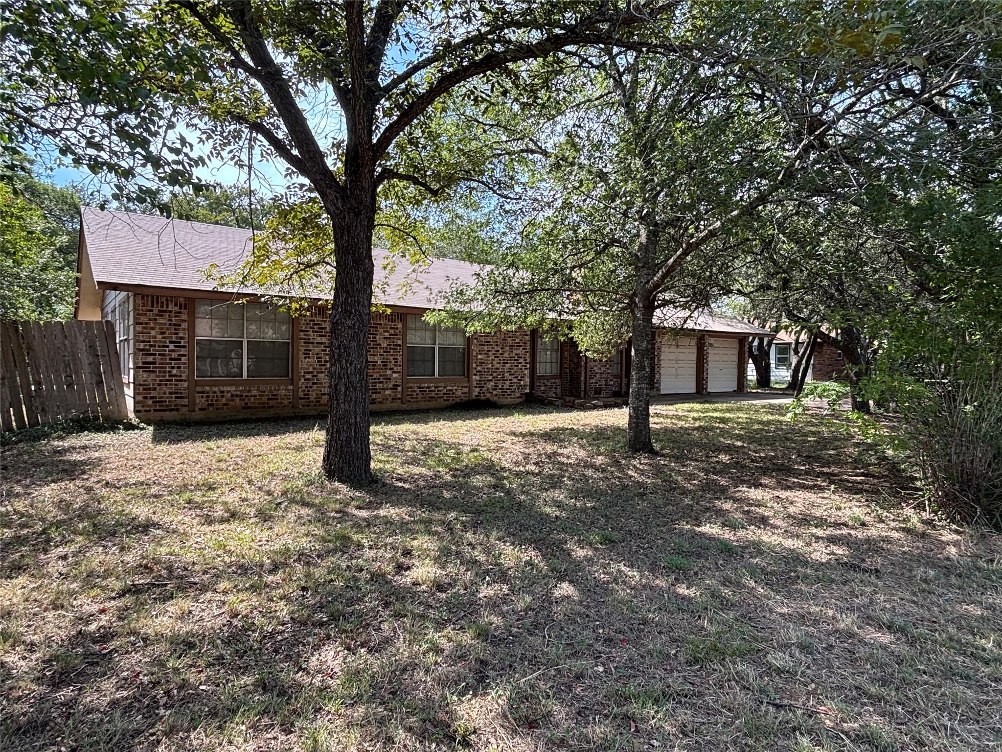 1901 Lone Oak Dr, Leander, TX 78641