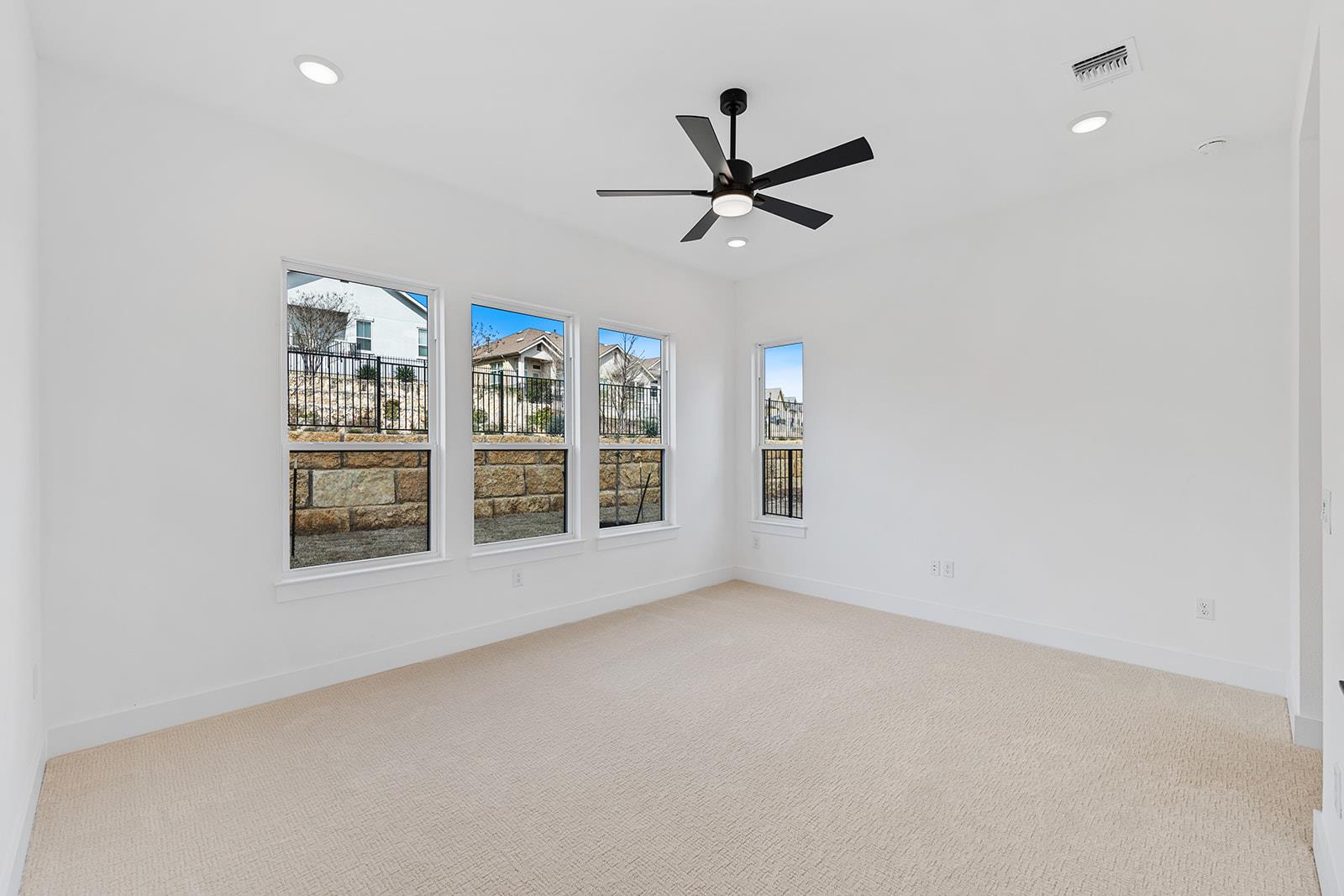 109 Pennybacker Ln, Lakeway, TX 78738