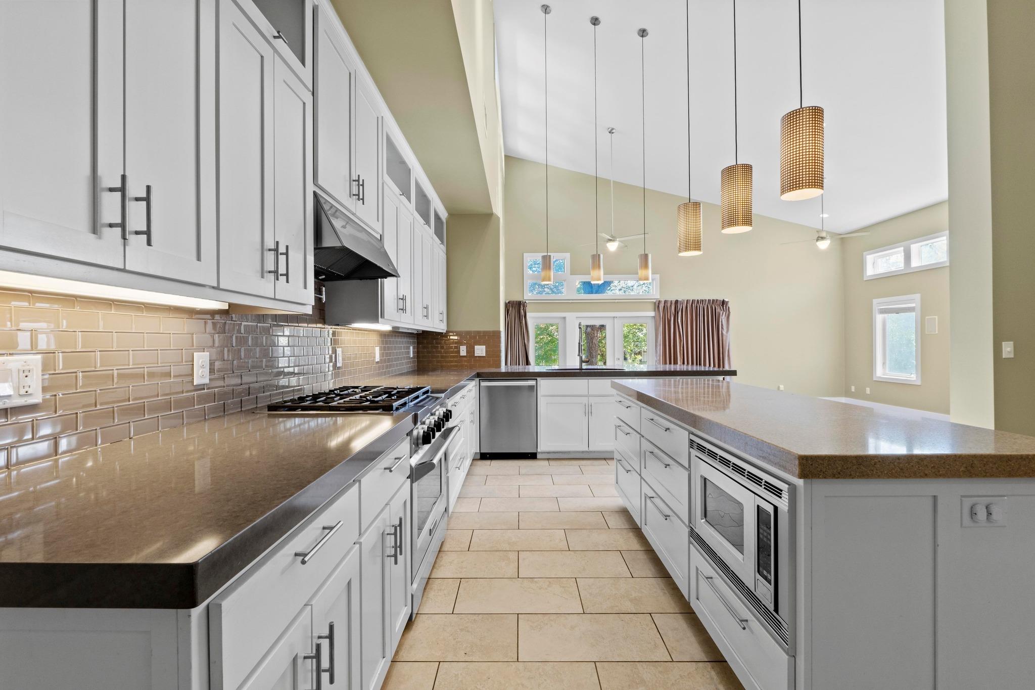 2609 Oakhaven Dr, Austin, TX 78704