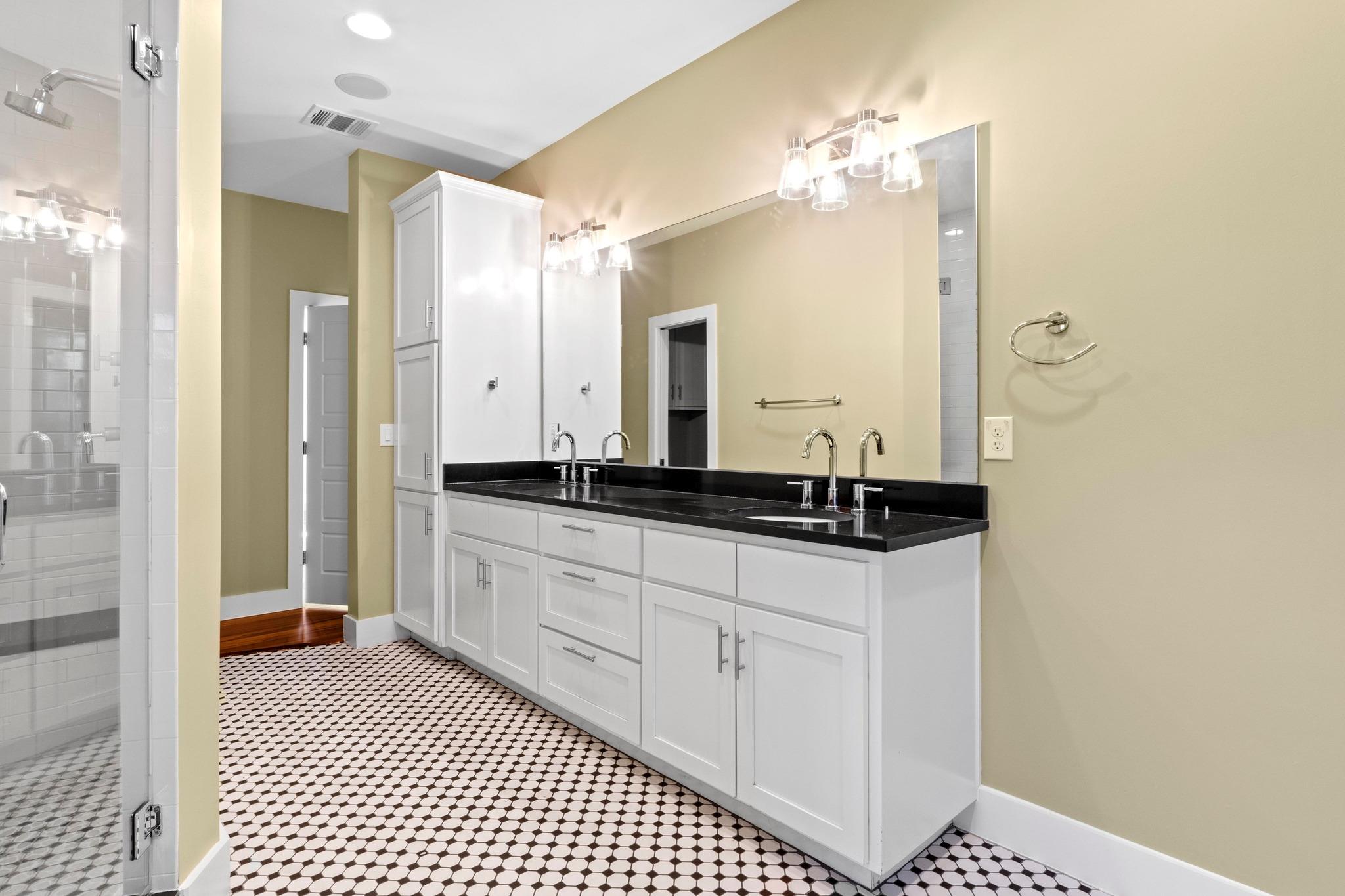 2609 Oakhaven Dr, Austin, TX 78704