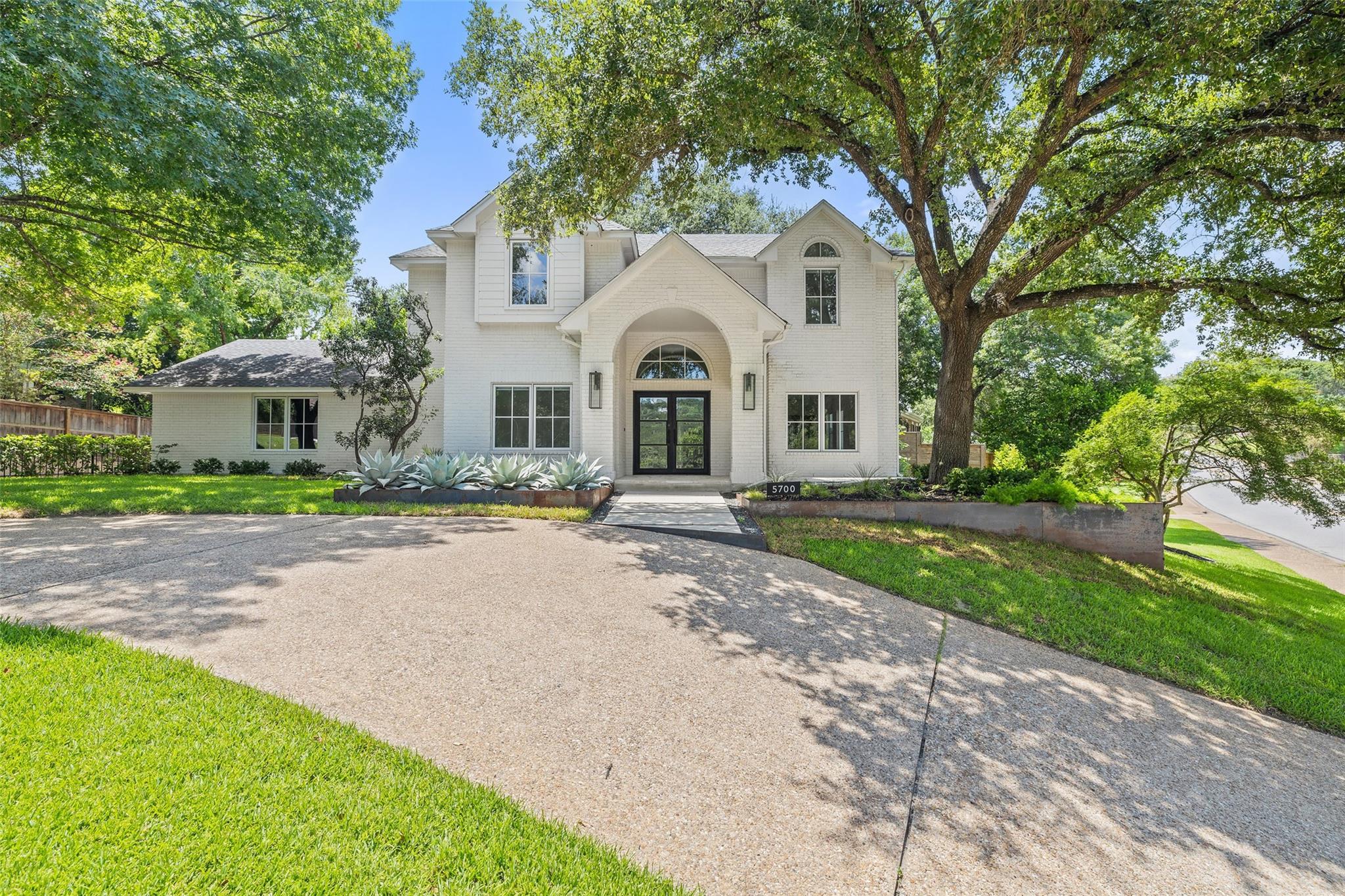 5700 CARRY BACK Ln, Austin, TX 78746