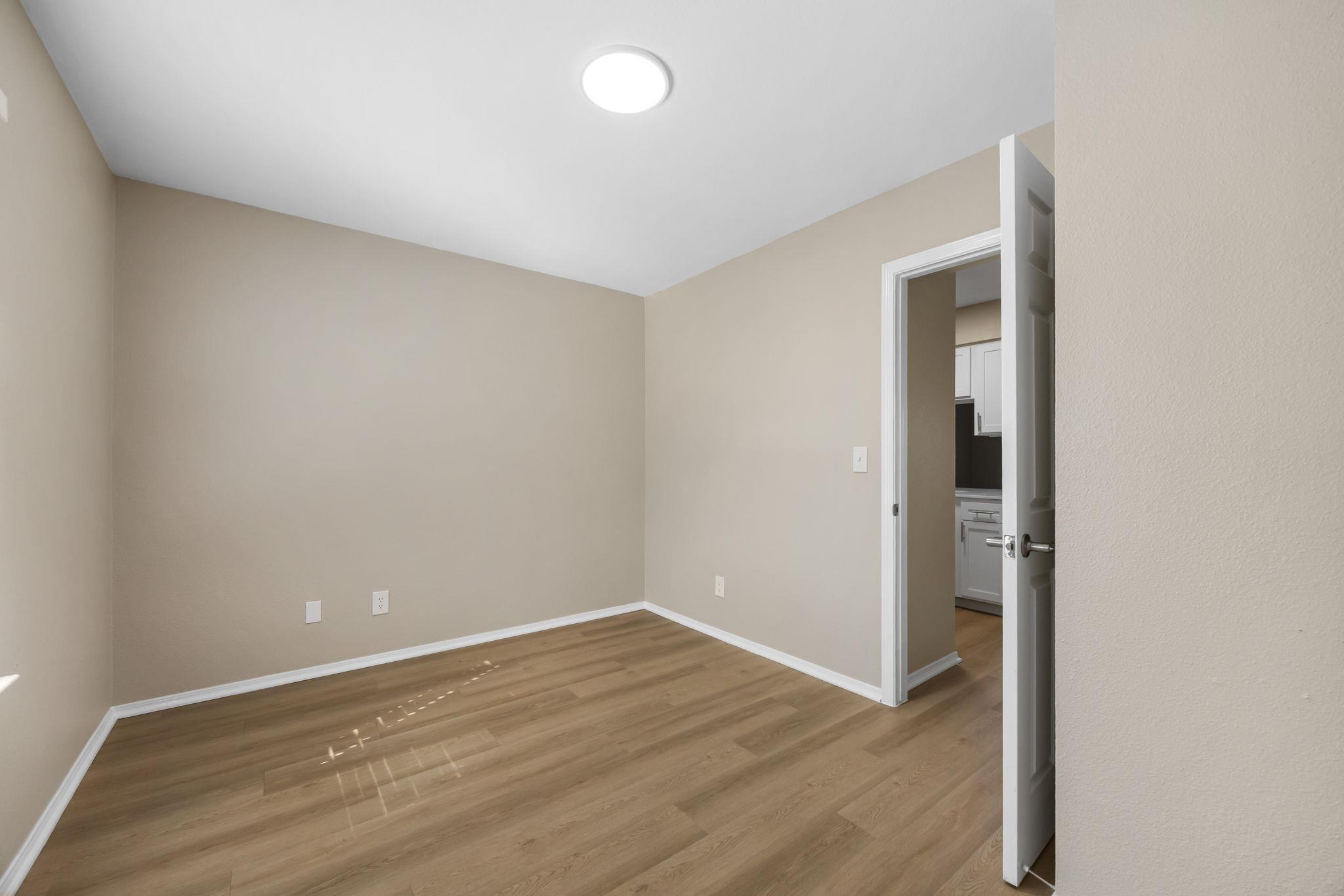 3012 Whisper Oaks Ln # J, Georgetown, TX 78628