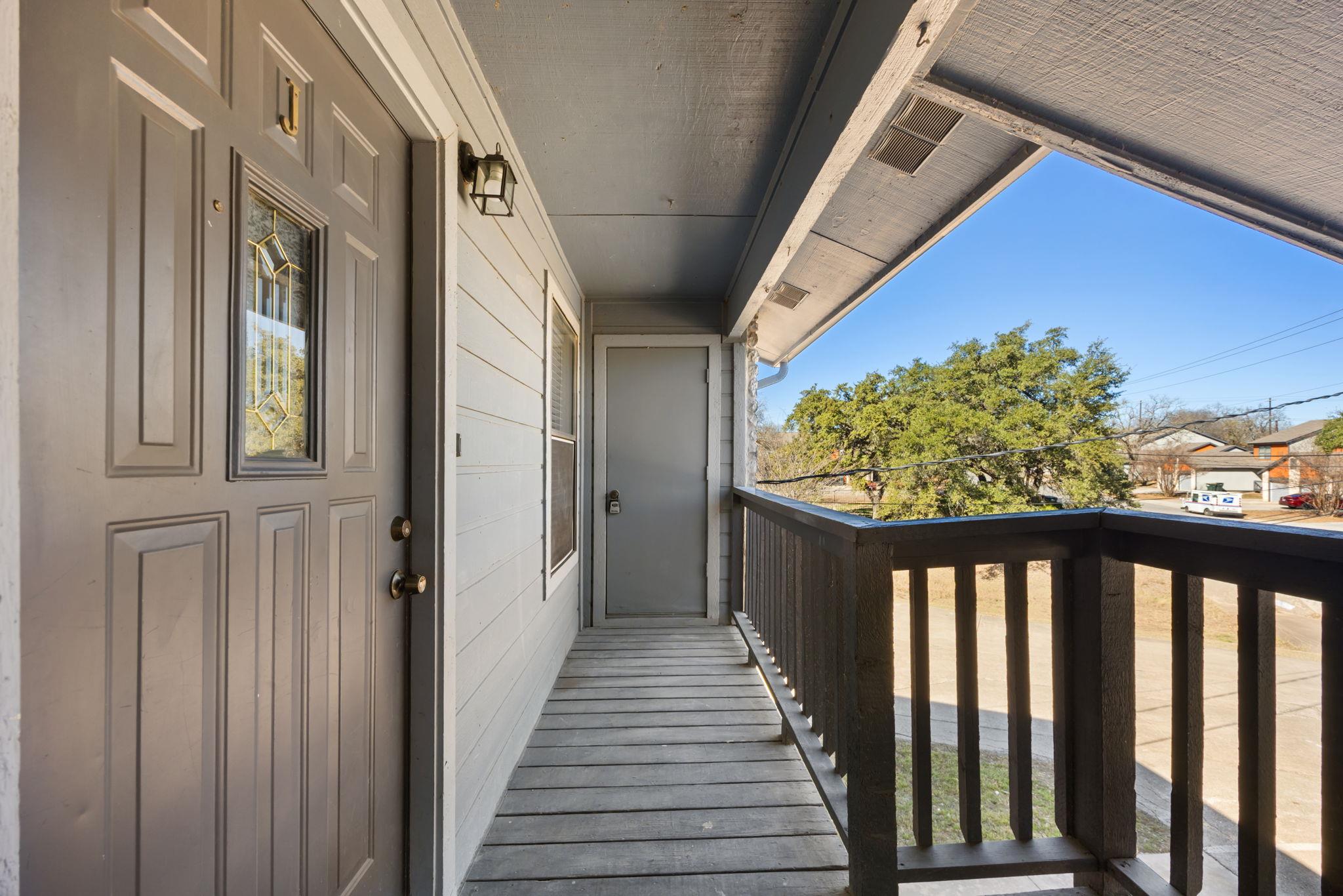 3012 Whisper Oaks Ln # J, Georgetown, TX 78628