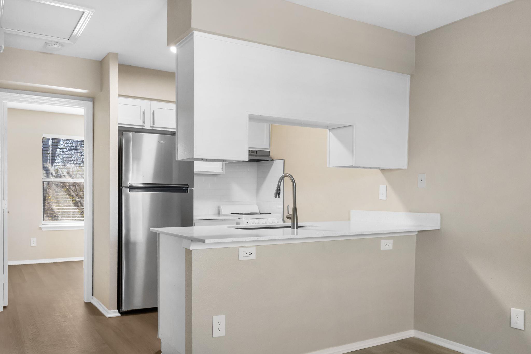 3012 Whisper Oaks Ln # J, Georgetown, TX 78628