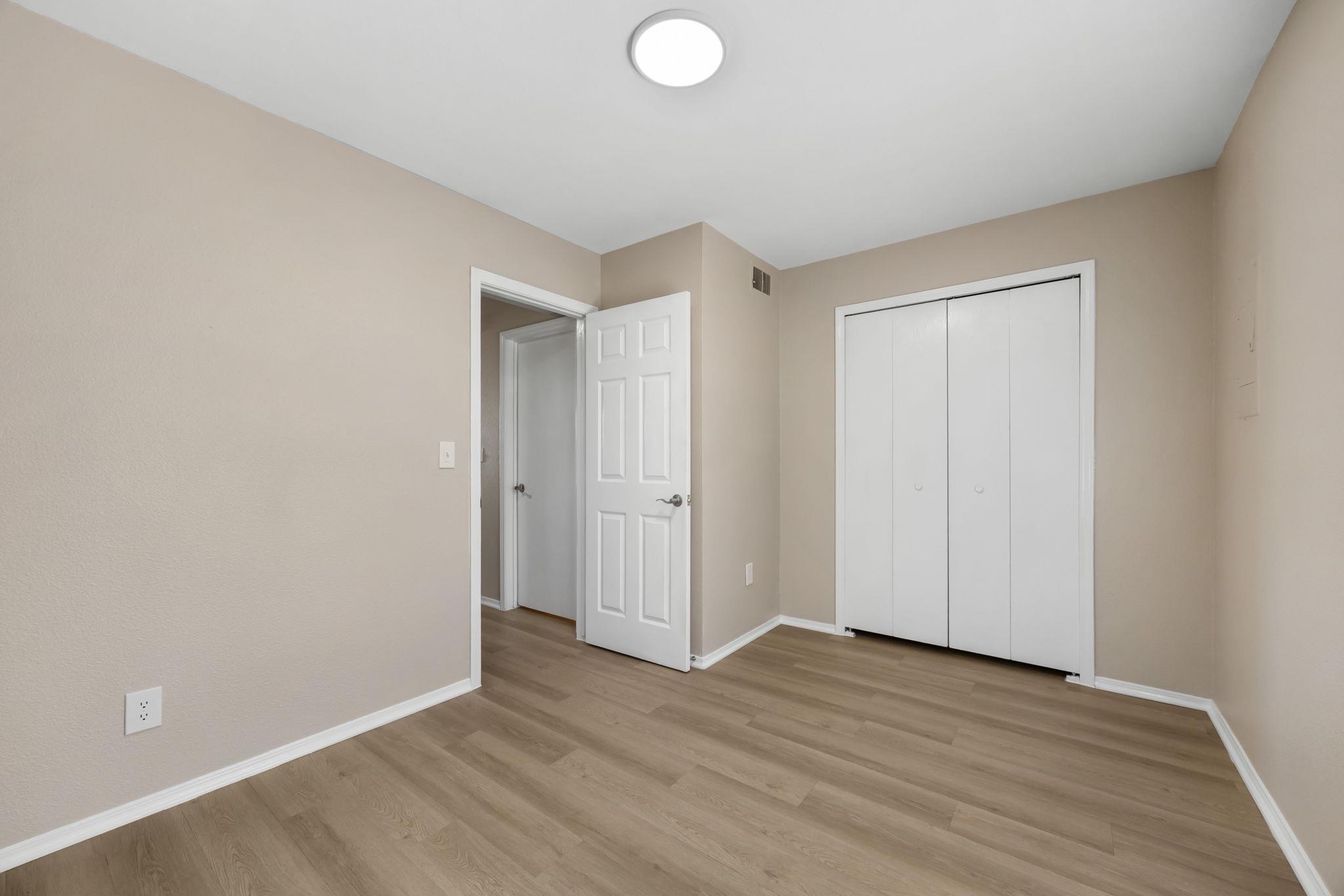 3012 Whisper Oaks Ln # J, Georgetown, TX 78628