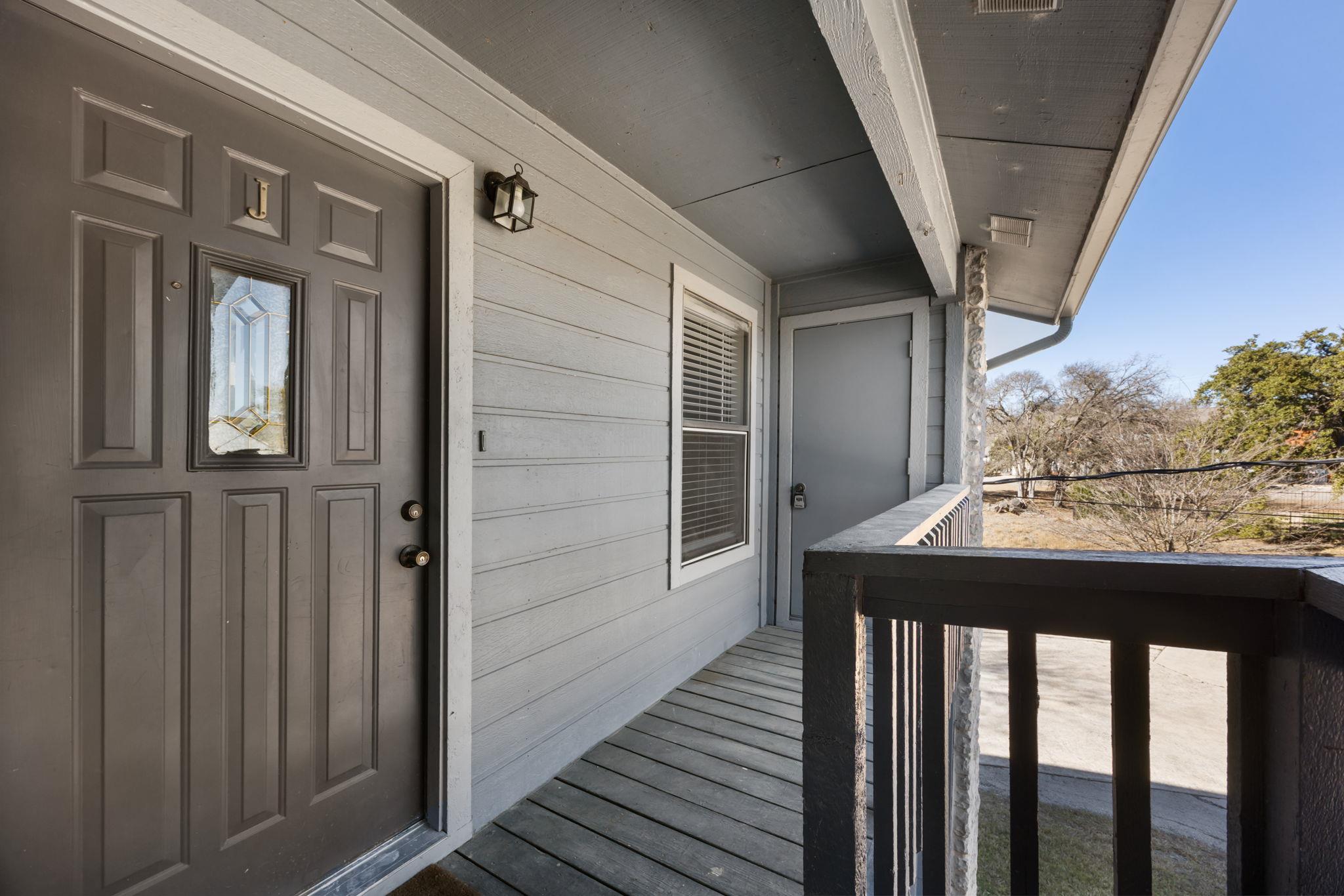 3012 Whisper Oaks Ln # J, Georgetown, TX 78628