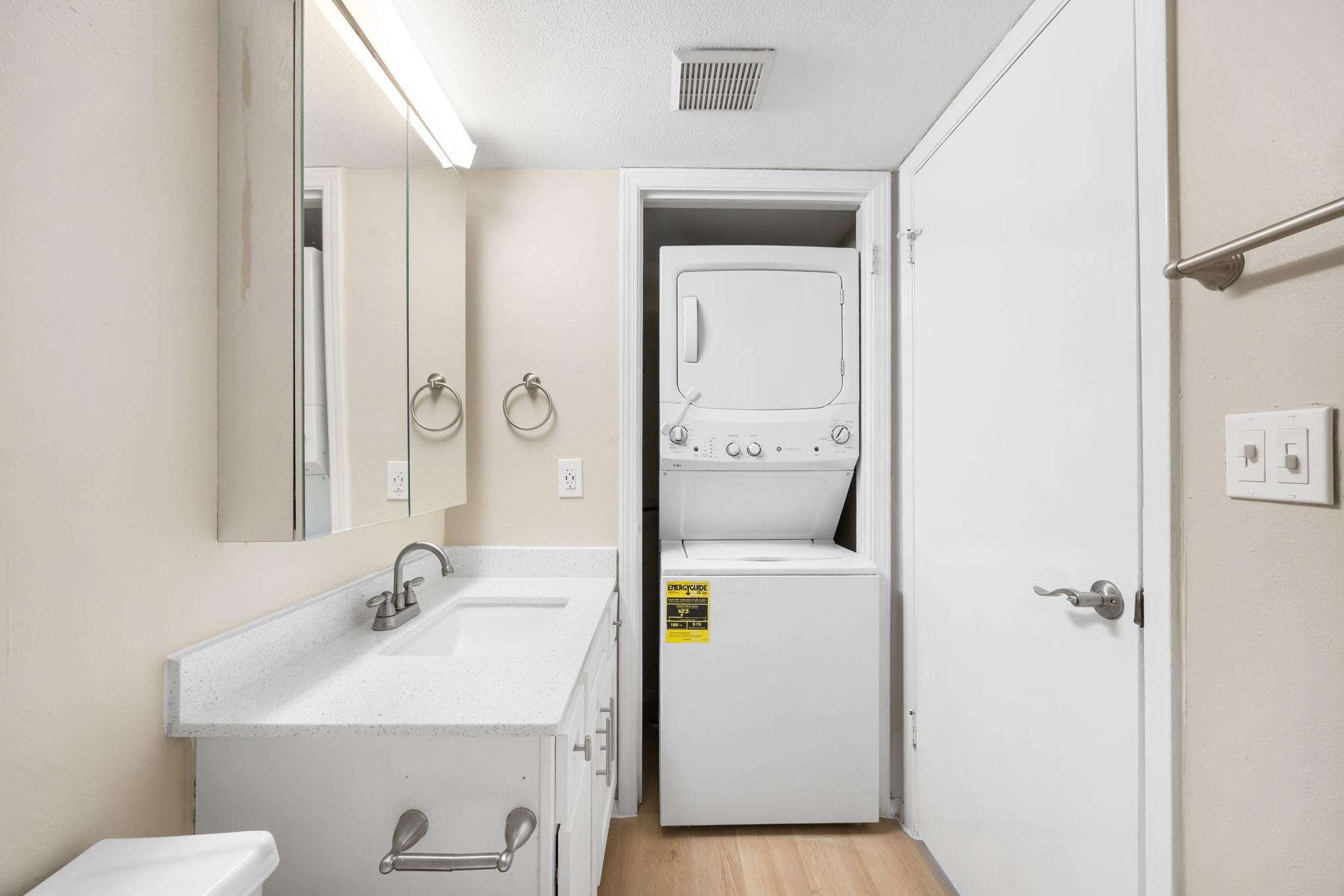 3012 Whisper Oaks Ln # J, Georgetown, TX 78628