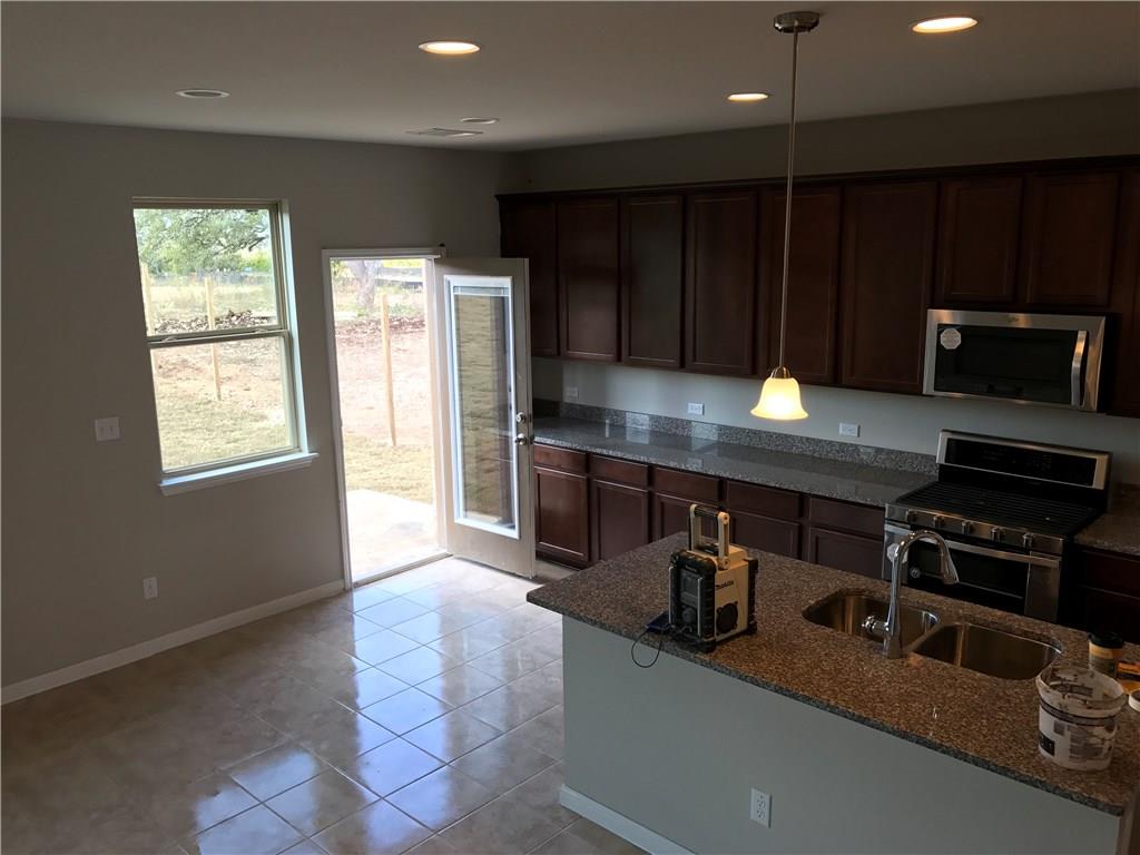 801 MELDA St, Leander, TX 78641