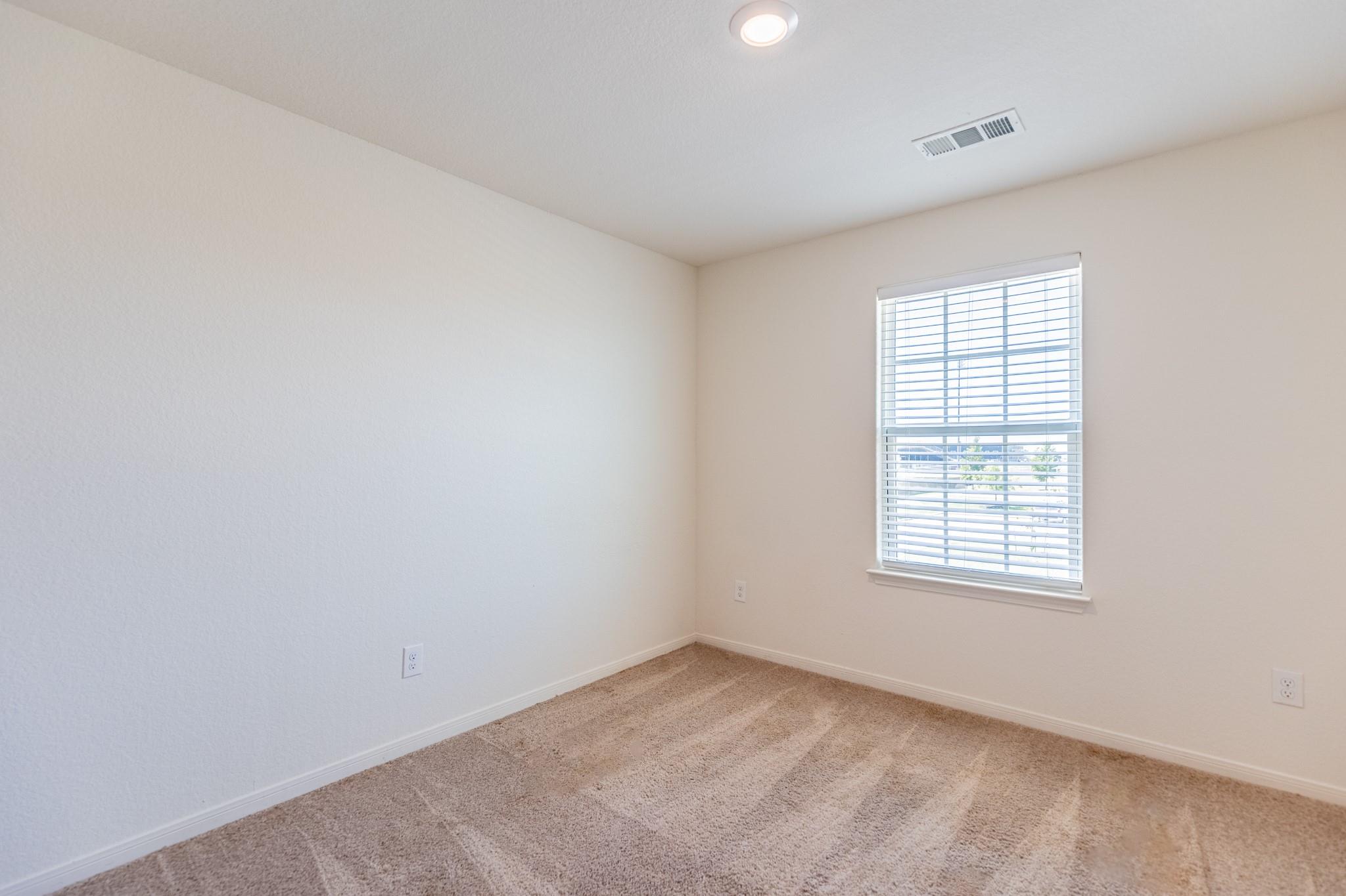 18628 Quiet Range Dr, Elgin, TX 78621