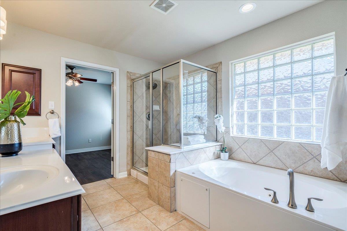 19429 Sea Island Dr, Pflugerville, TX 78660