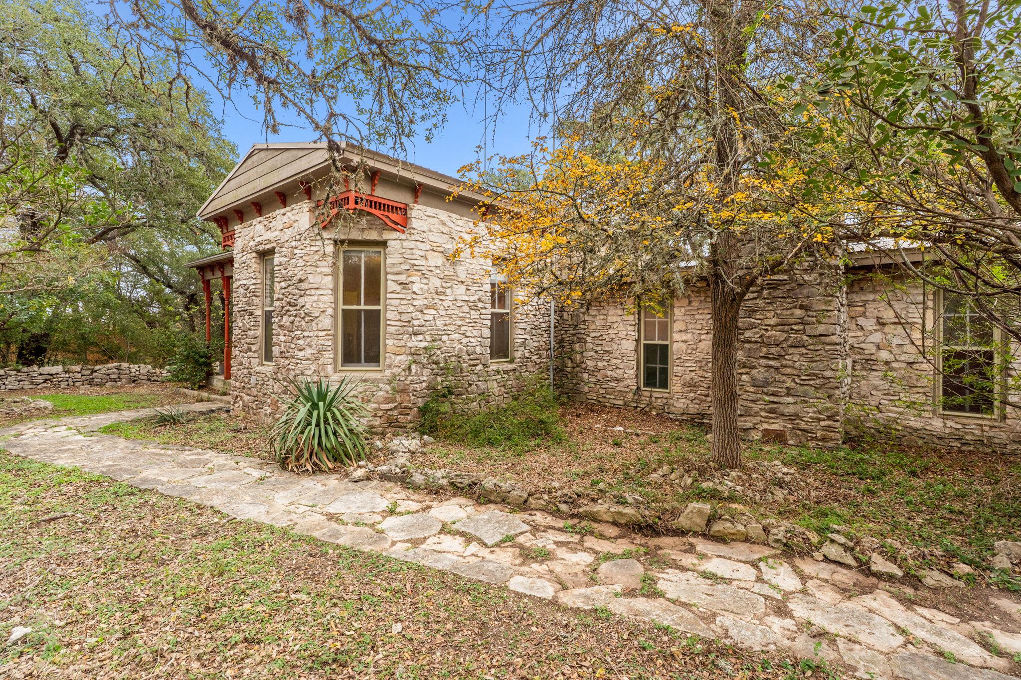 3217 32, San Marcos, TX 78666