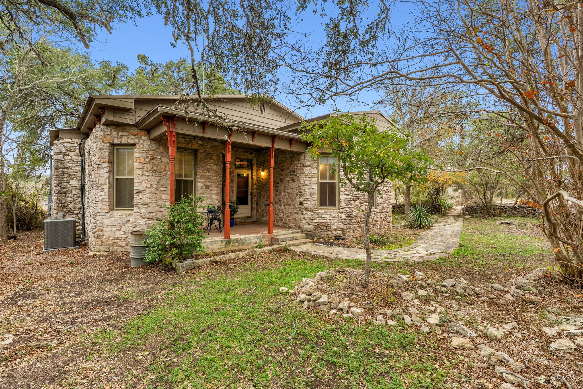 3217 32, San Marcos, TX 78666