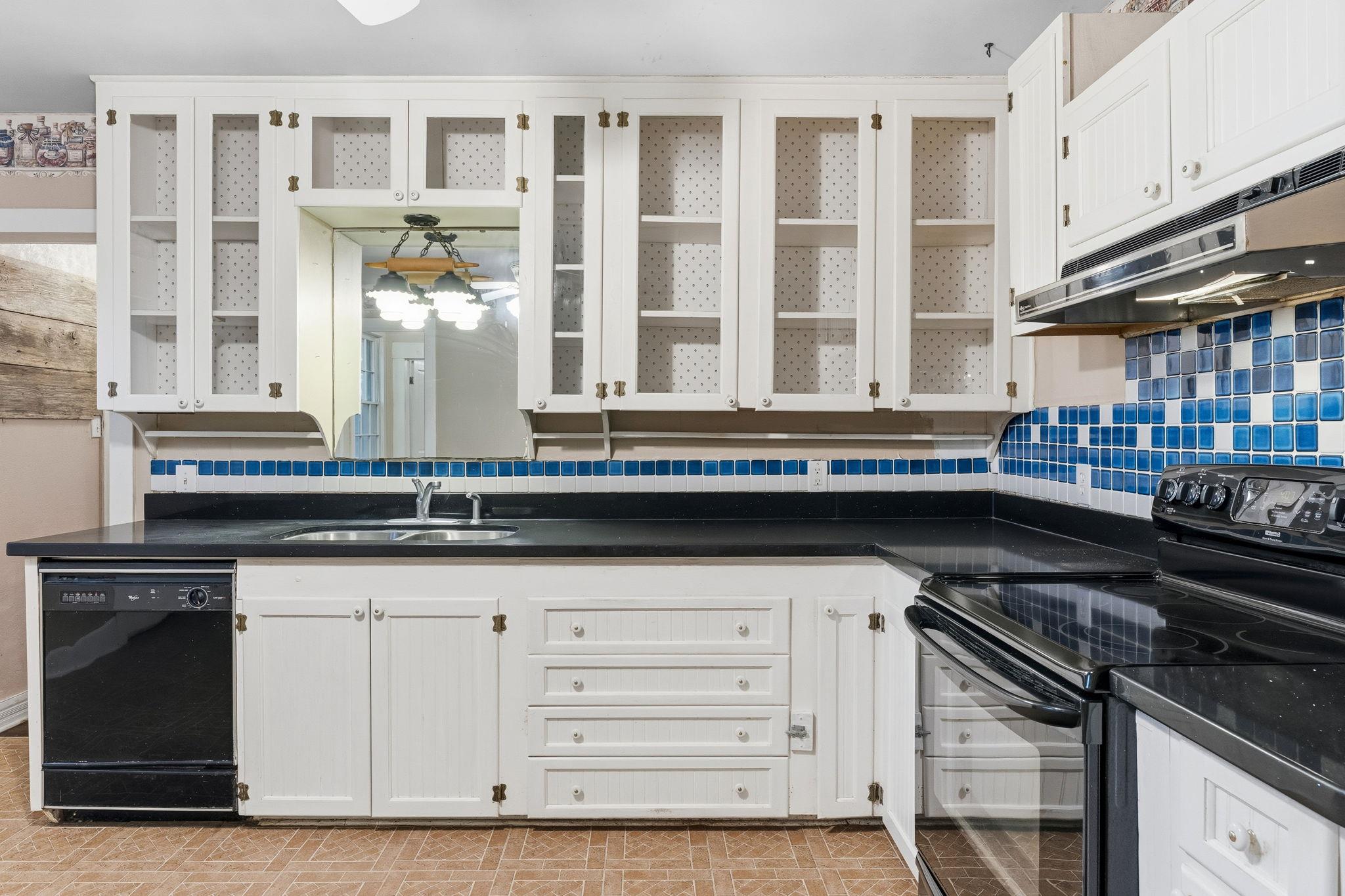 3217 32, San Marcos, TX 78666