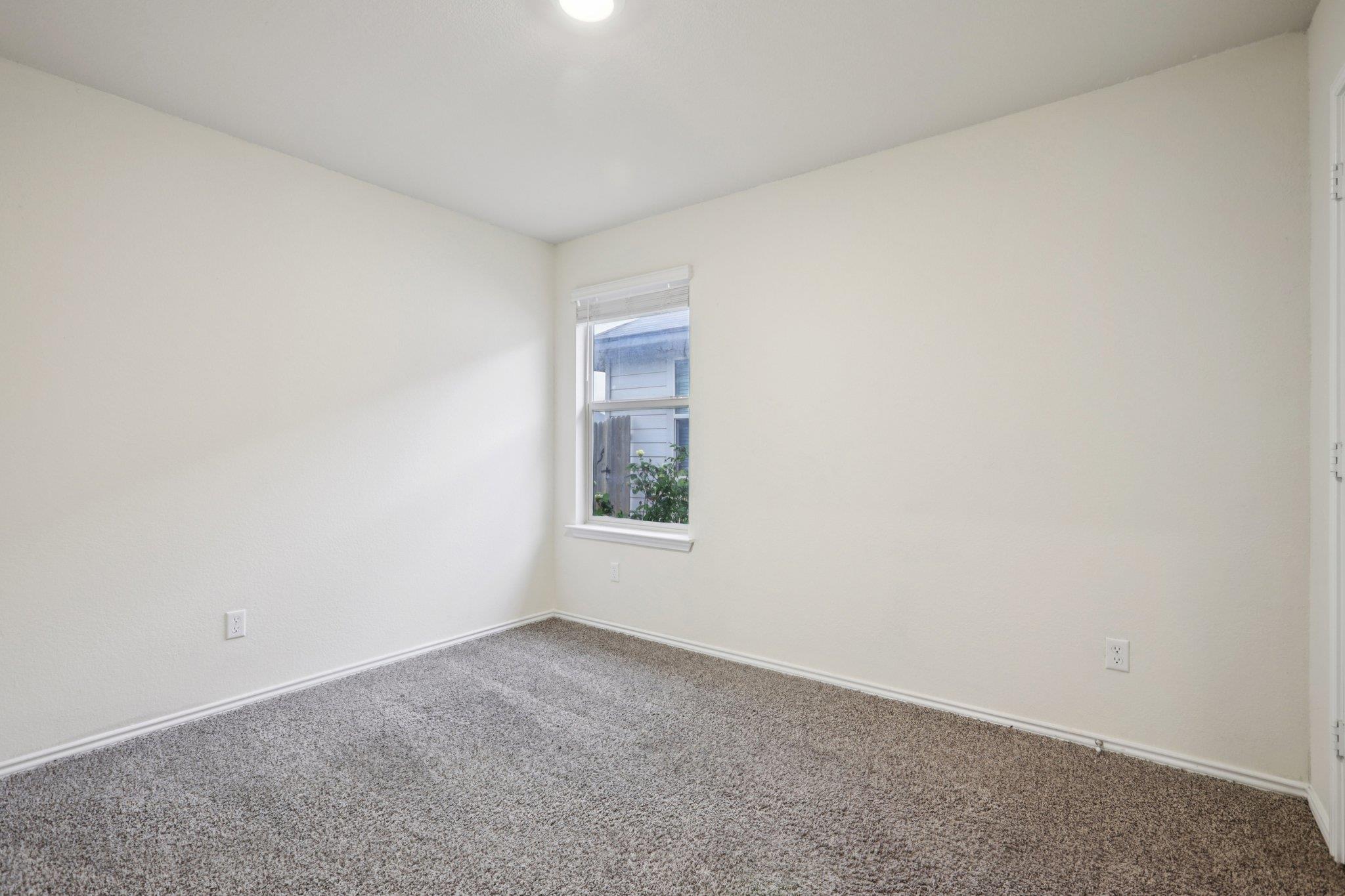 117 Break Ave, Taylor, TX 76574