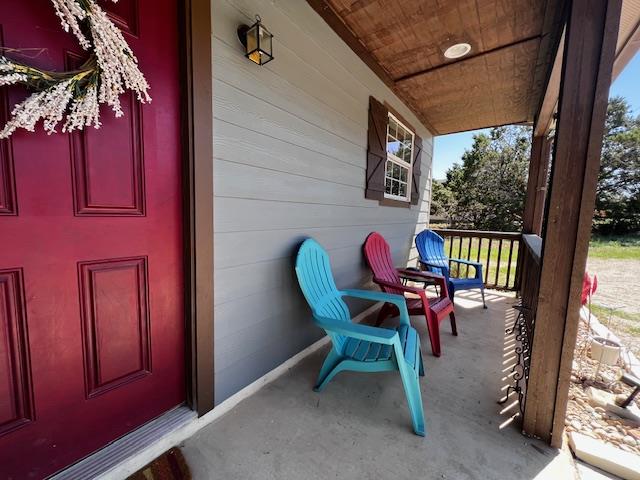 1104 Blueridge Dr, Canyon Lake, TX 78133