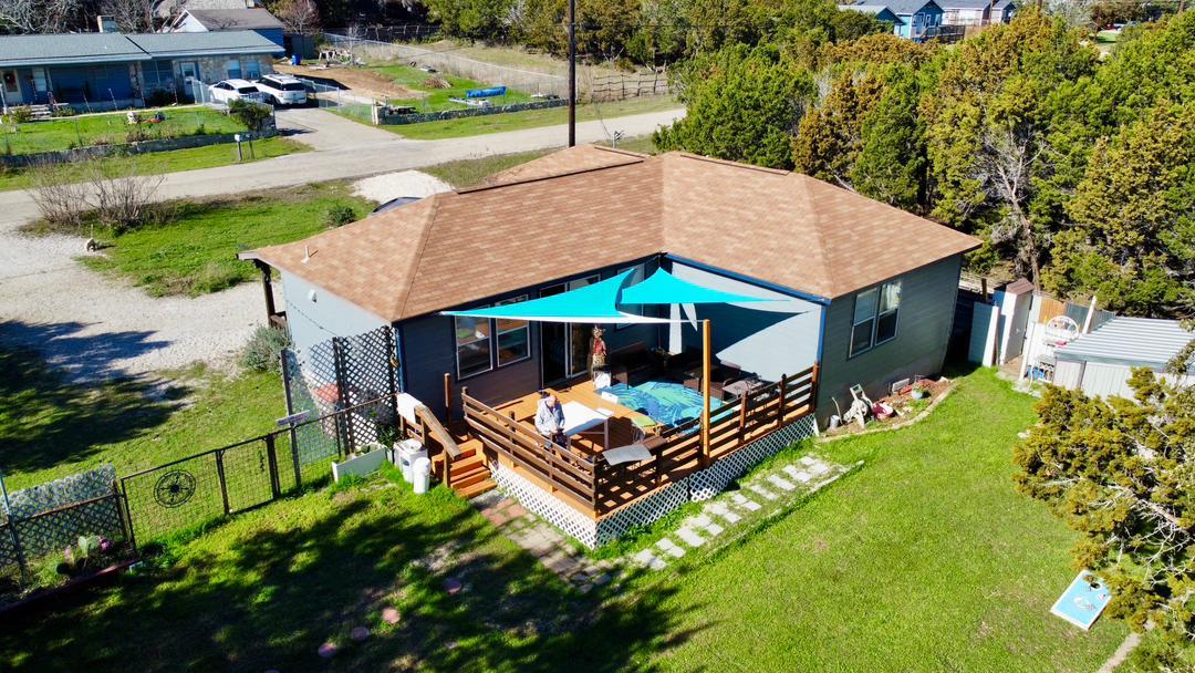 1104 Blueridge Dr, Canyon Lake, TX 78133