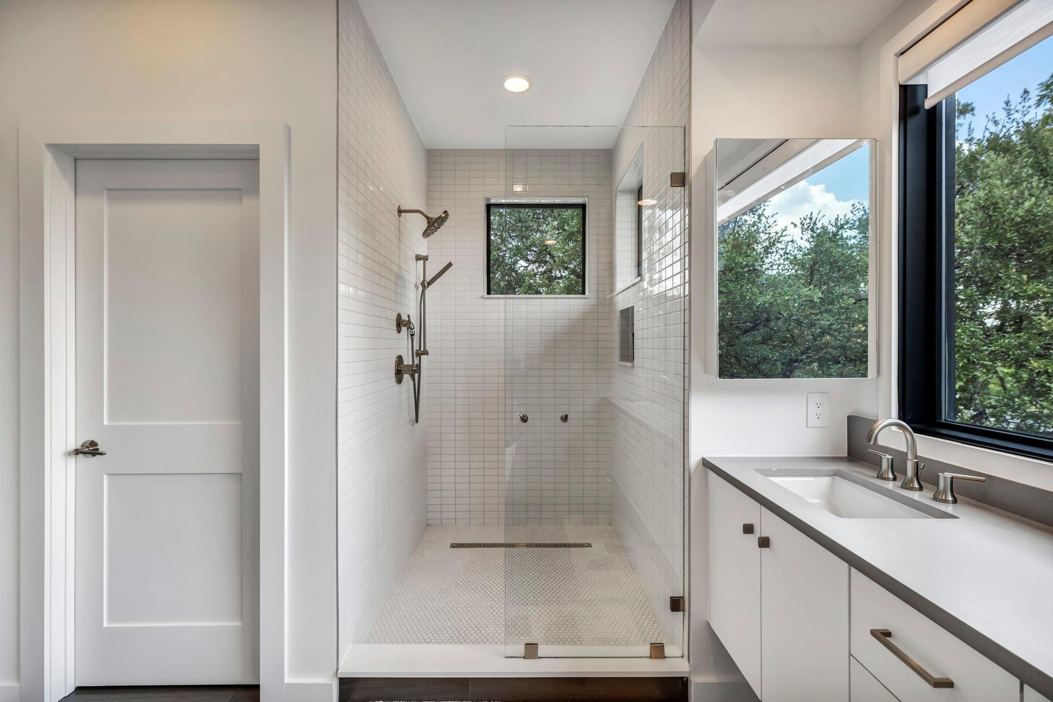 613 Terrell Hill Dr, Austin, TX 78704