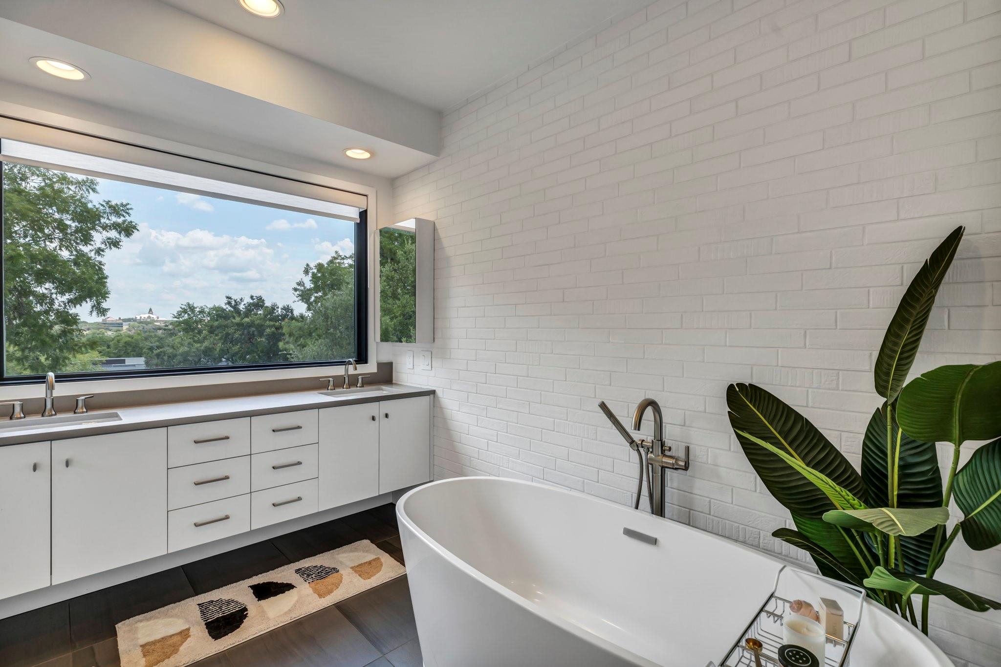 613 Terrell Hill Dr, Austin, TX 78704