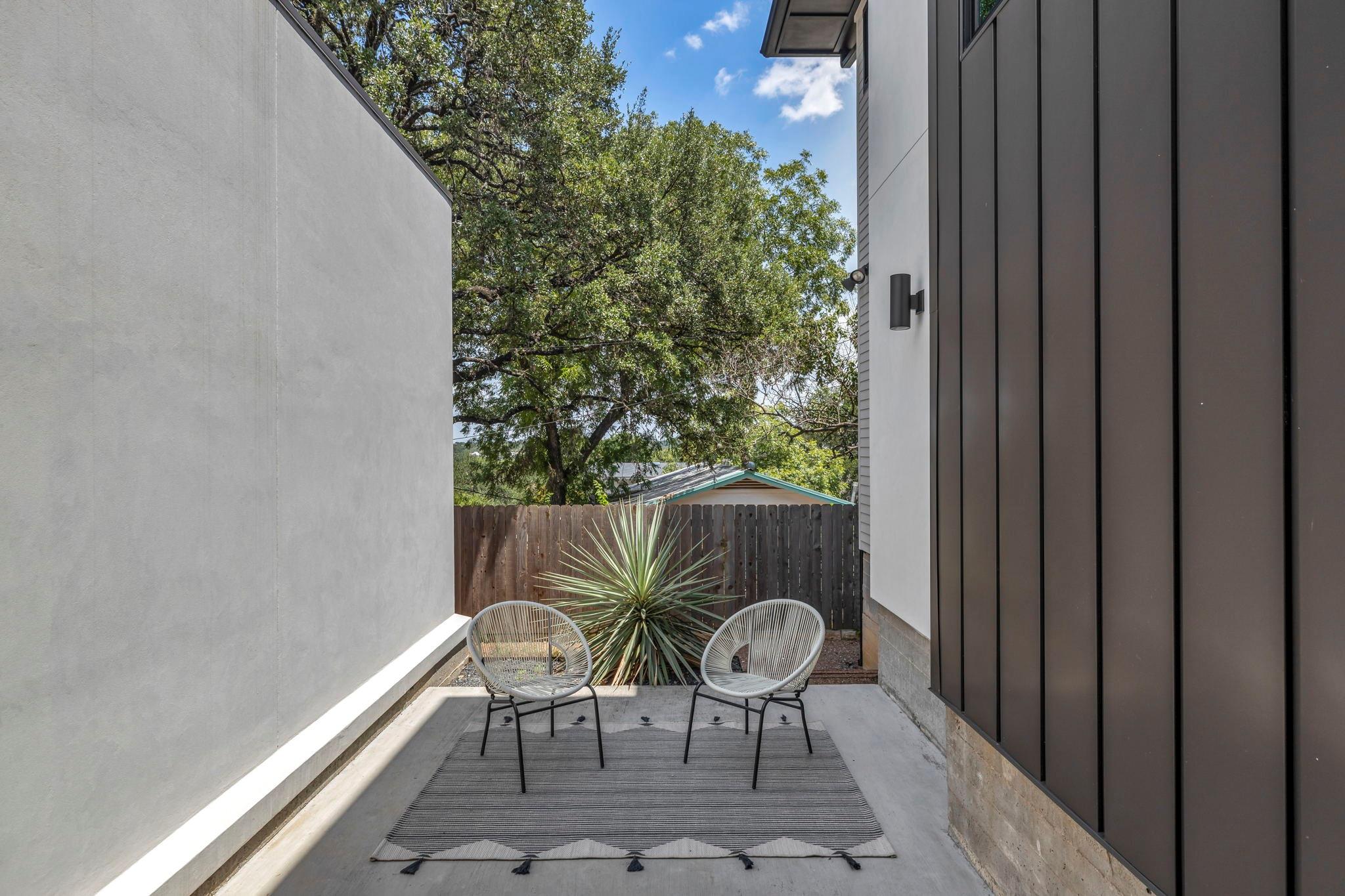 613 Terrell Hill Dr, Austin, TX 78704