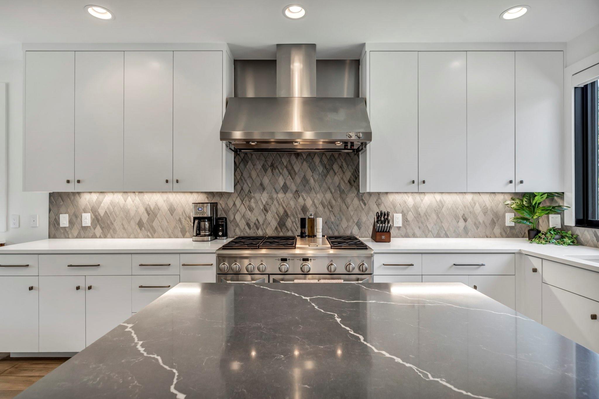 613 Terrell Hill Dr, Austin, TX 78704