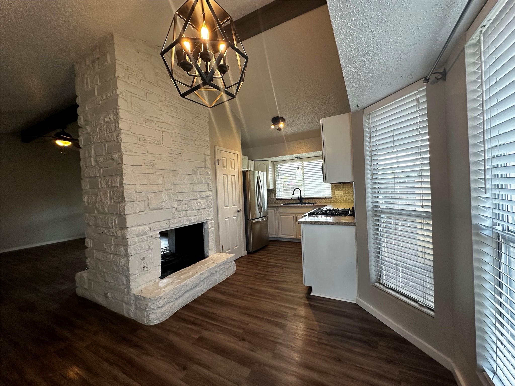 504 SUZZANE Rd, Pflugerville, TX 78660