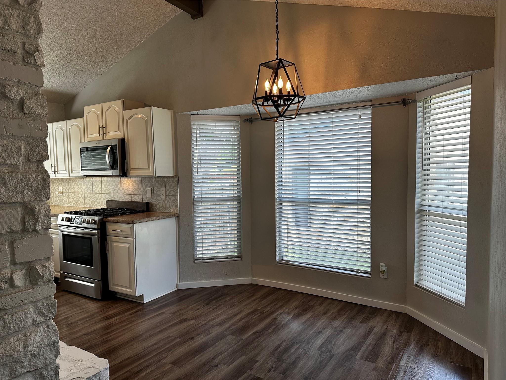 504 SUZZANE Rd, Pflugerville, TX 78660