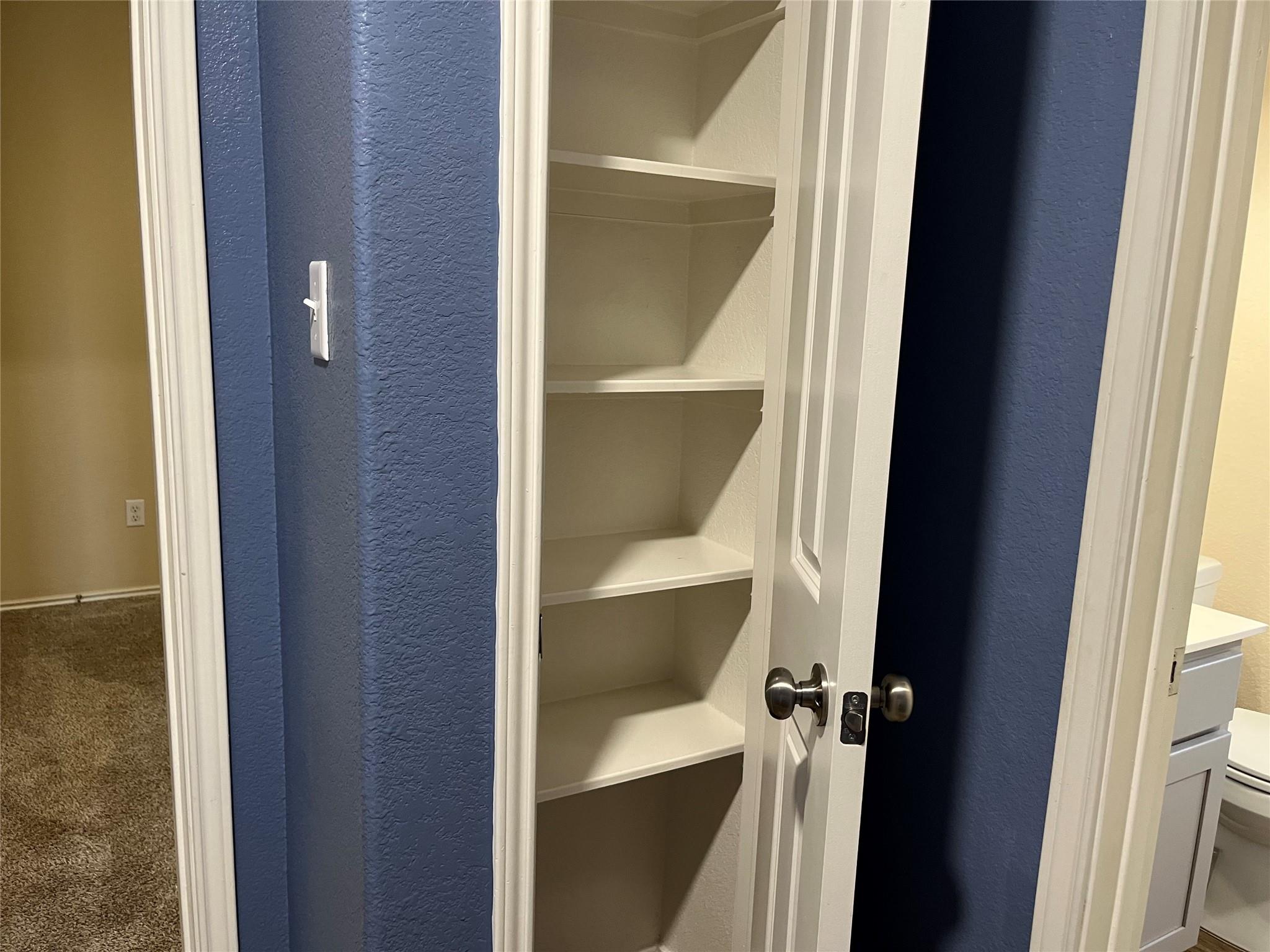 104 Granville Ct, Jarrell, TX 76537