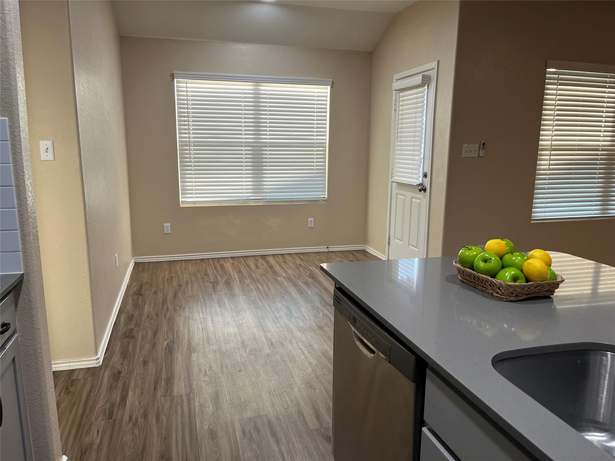 104 Granville Ct, Jarrell, TX 76537