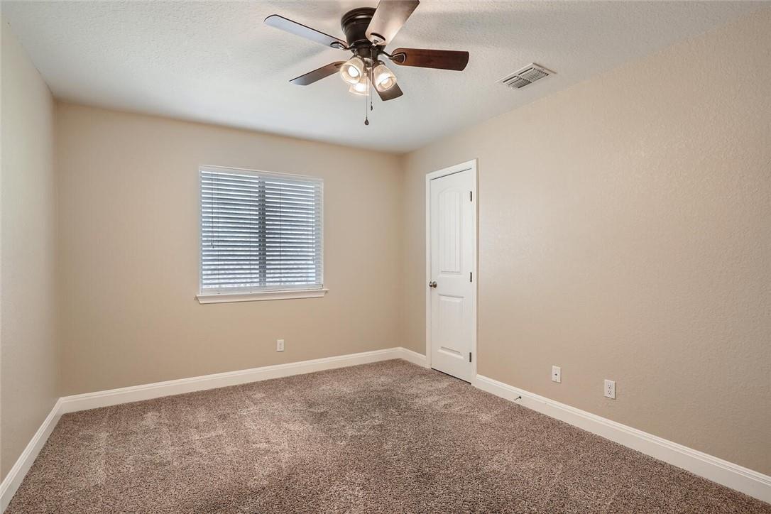 912 Tabernash Dr, Leander, TX 78641