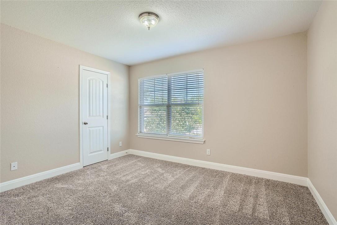 912 Tabernash Dr, Leander, TX 78641