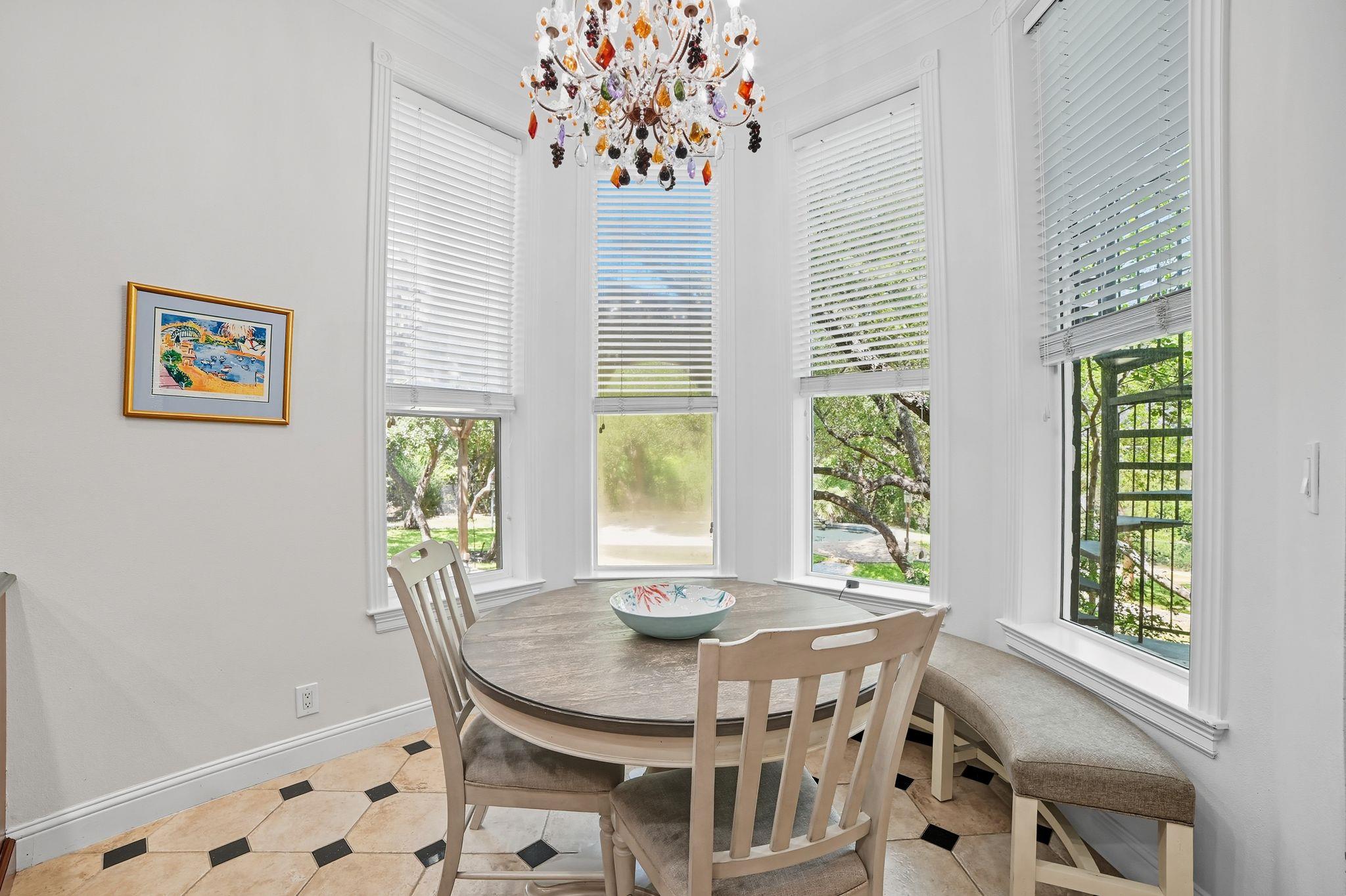 500 Konstanty Cir, West Lake Hills, TX 78746