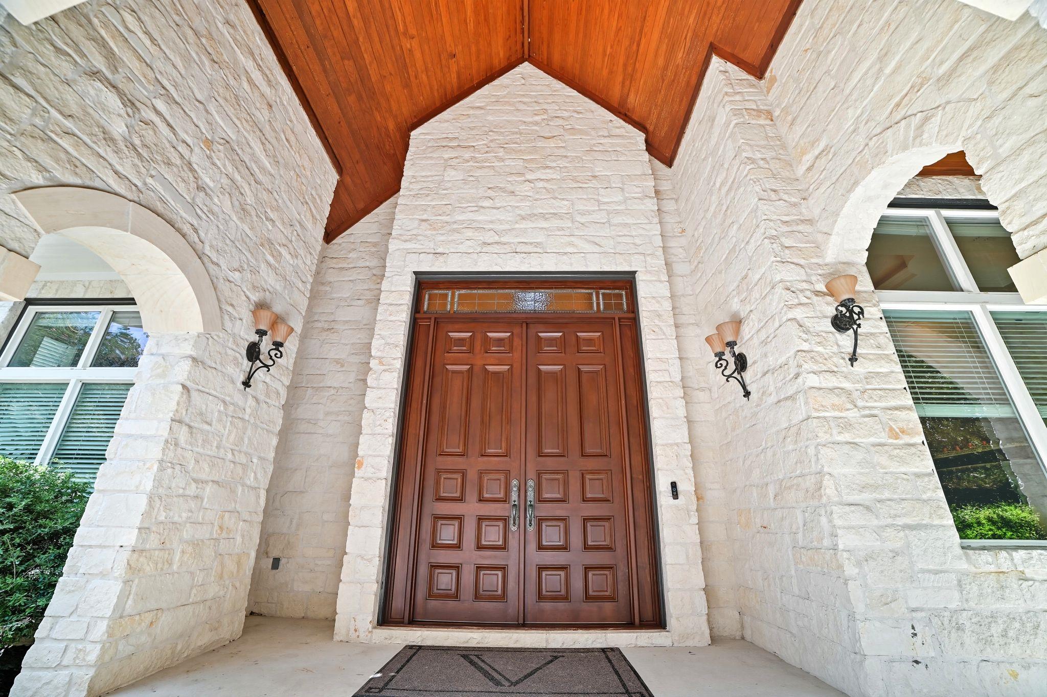 500 Konstanty Cir, West Lake Hills, TX 78746