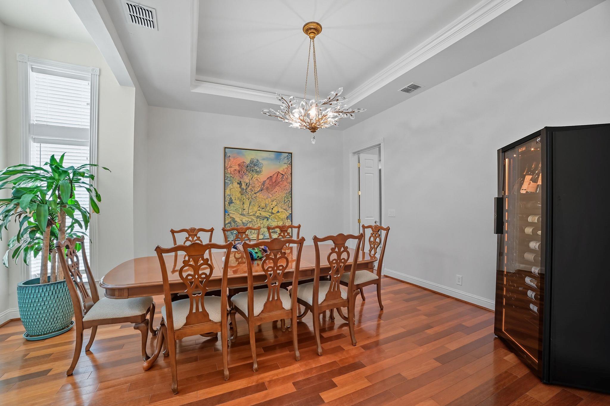 500 Konstanty Cir, West Lake Hills, TX 78746