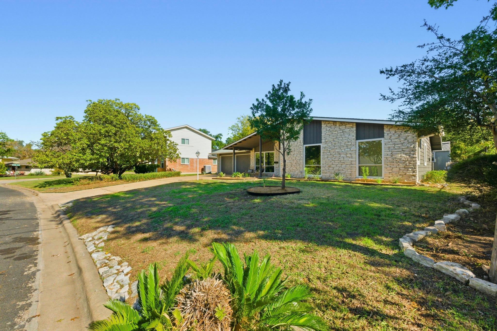 8109 Ripplewood Dr, Austin, TX 78757