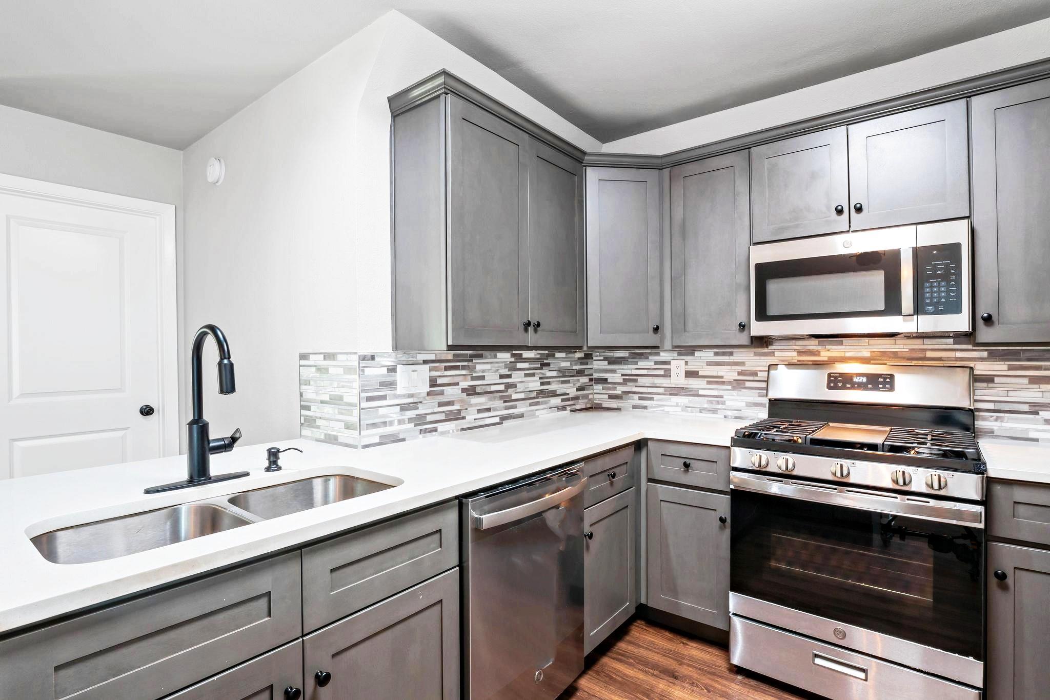 606 Elderberry Cv, Austin, TX 78745