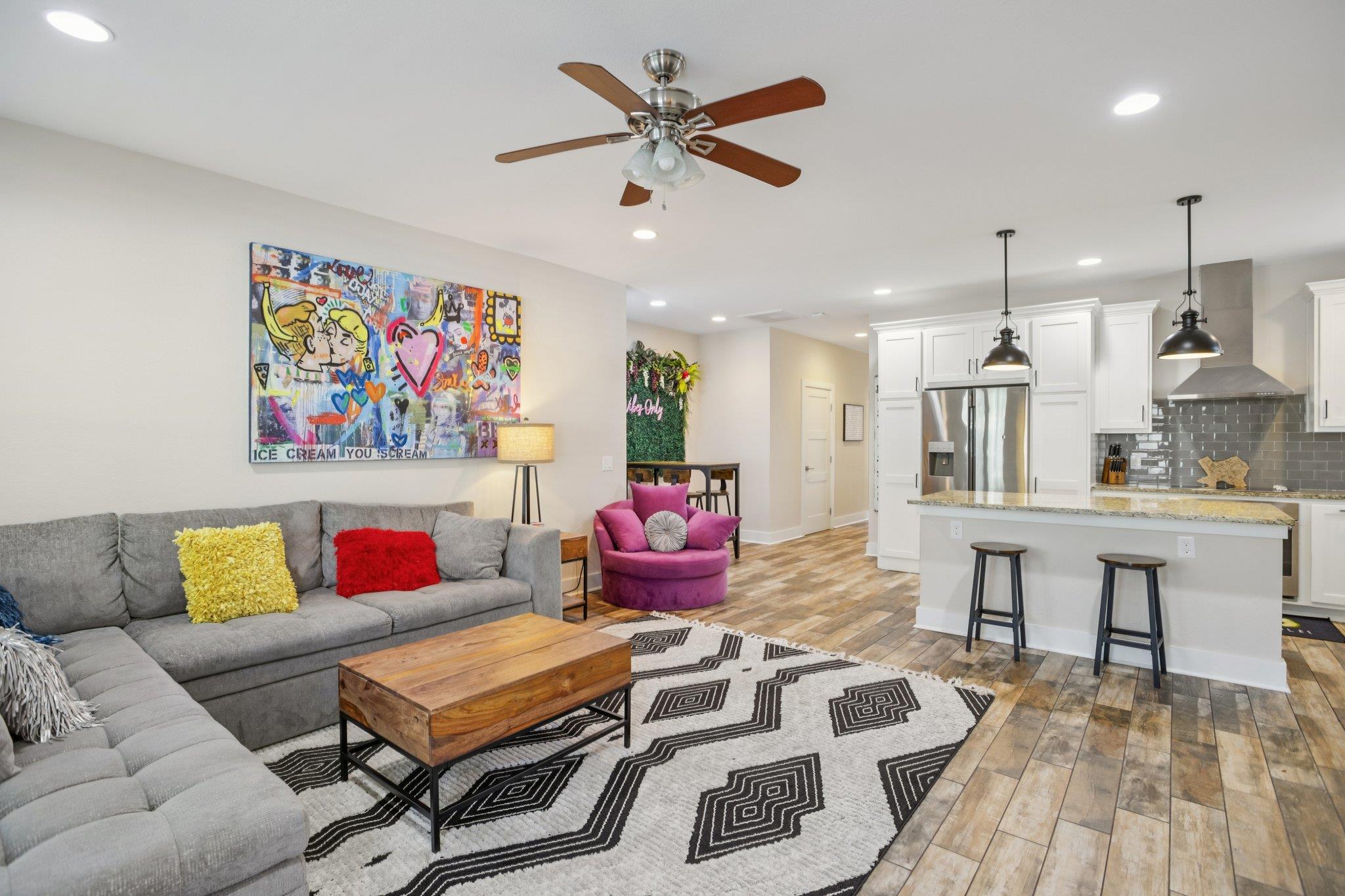 1206 Deloney St # B, Austin, TX 78721