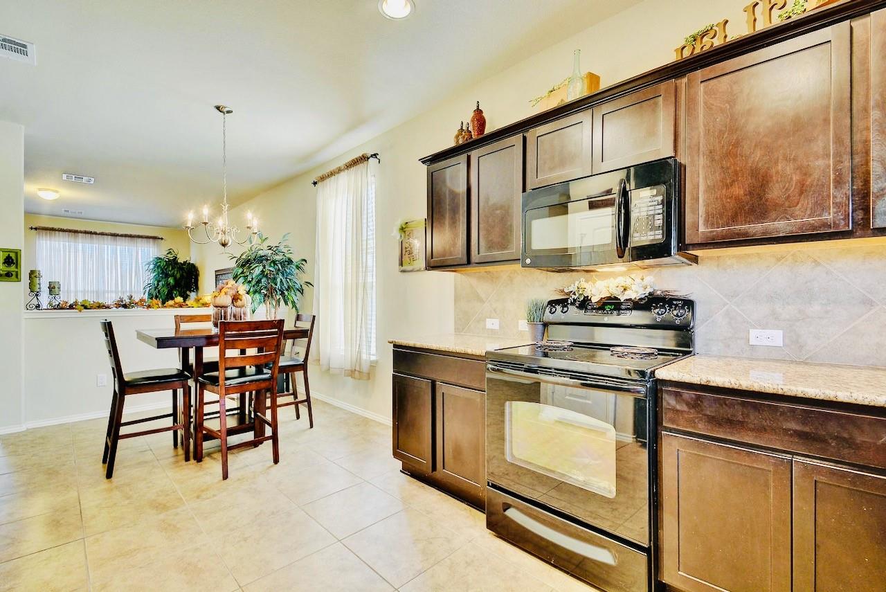 1810 Franklin Mountain Dr, Cedar Park, TX 78613