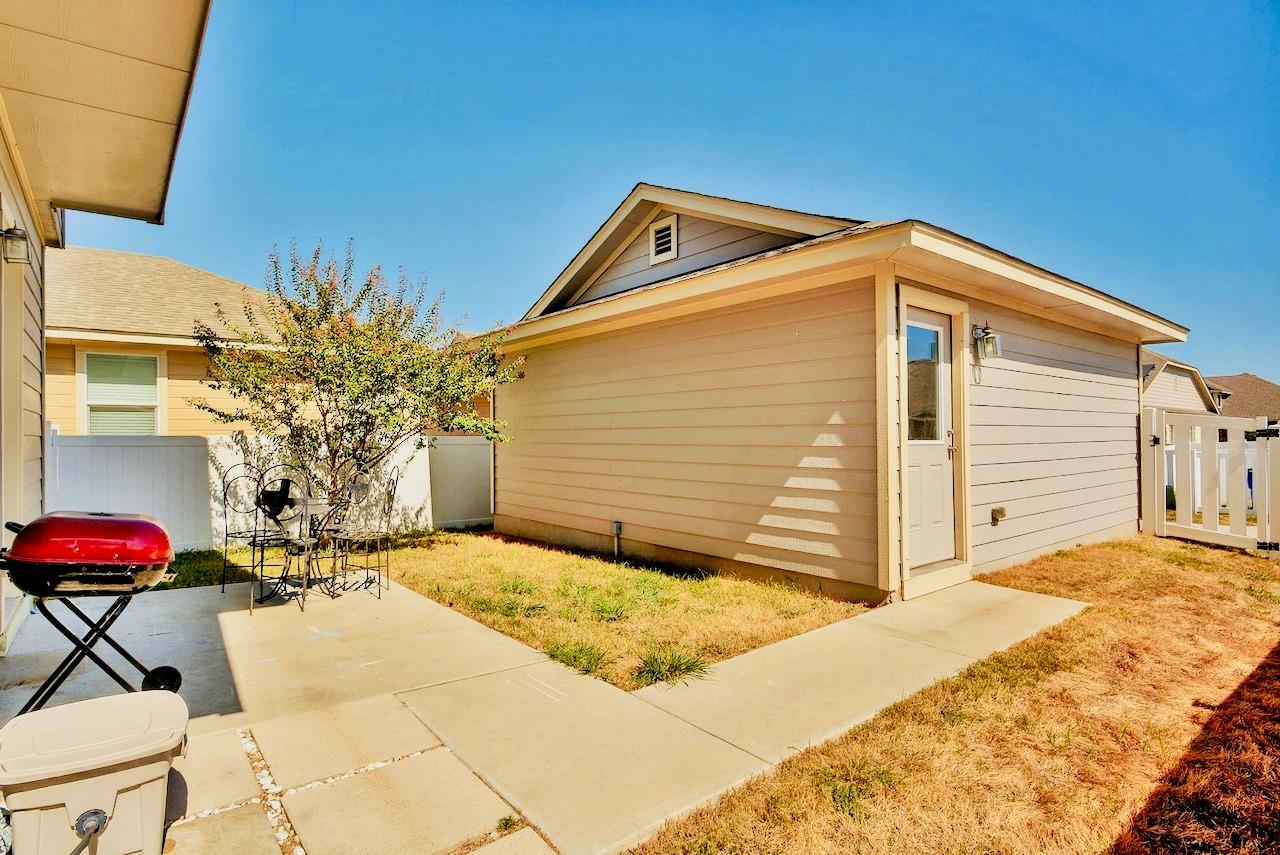 1810 Franklin Mountain Dr, Cedar Park, TX 78613