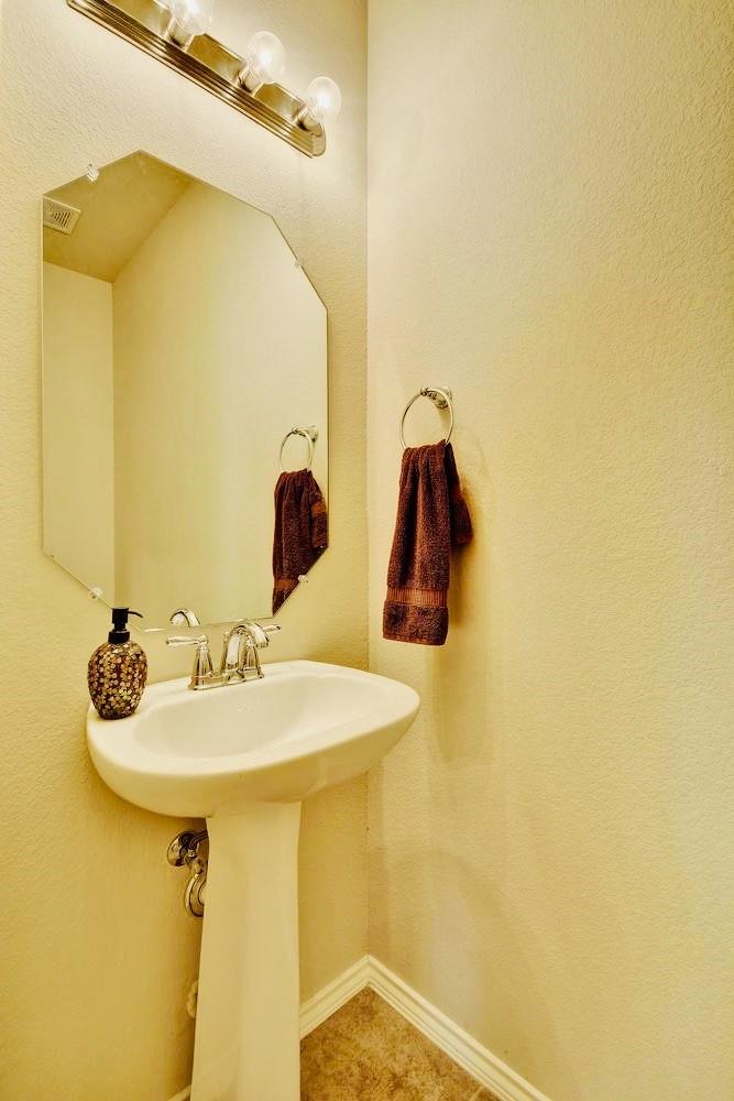 1810 Franklin Mountain Dr, Cedar Park, TX 78613