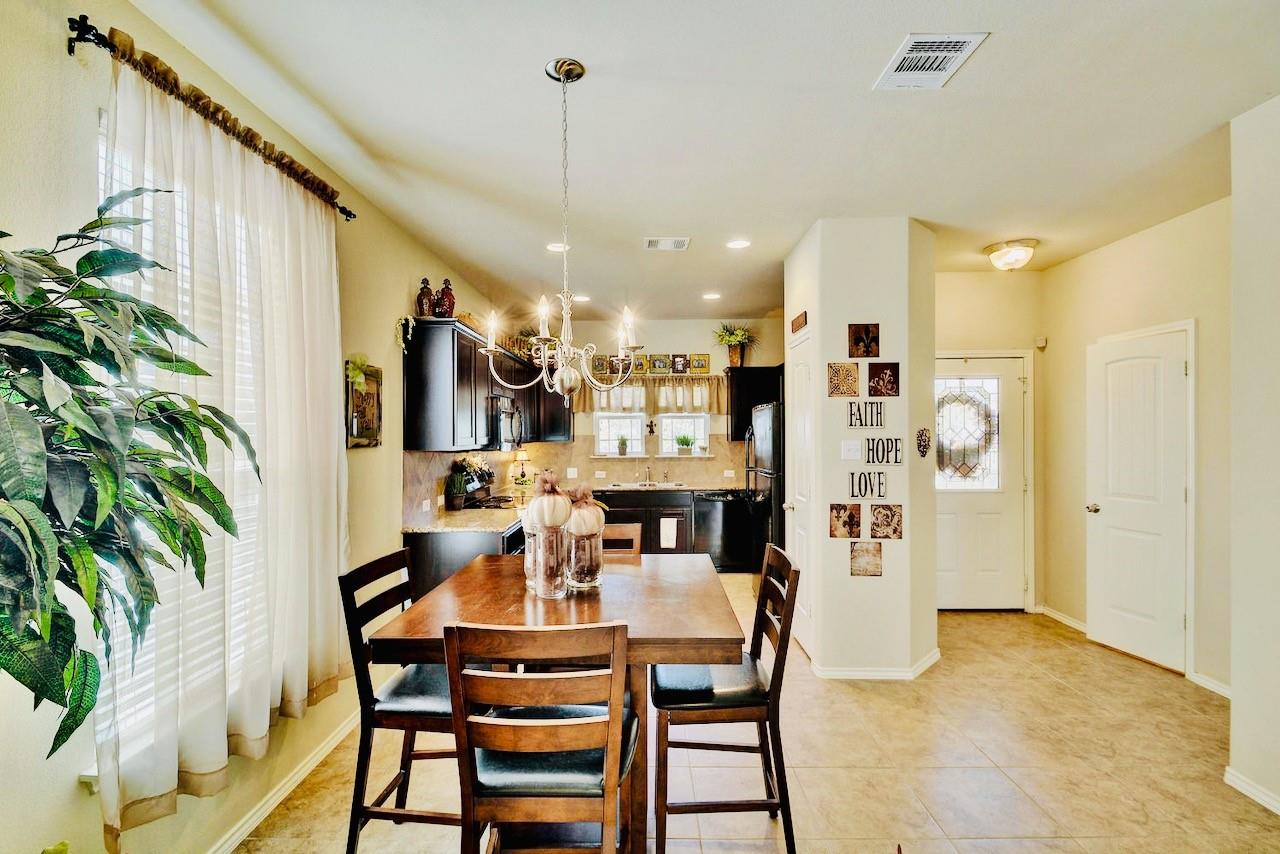 1810 Franklin Mountain Dr, Cedar Park, TX 78613