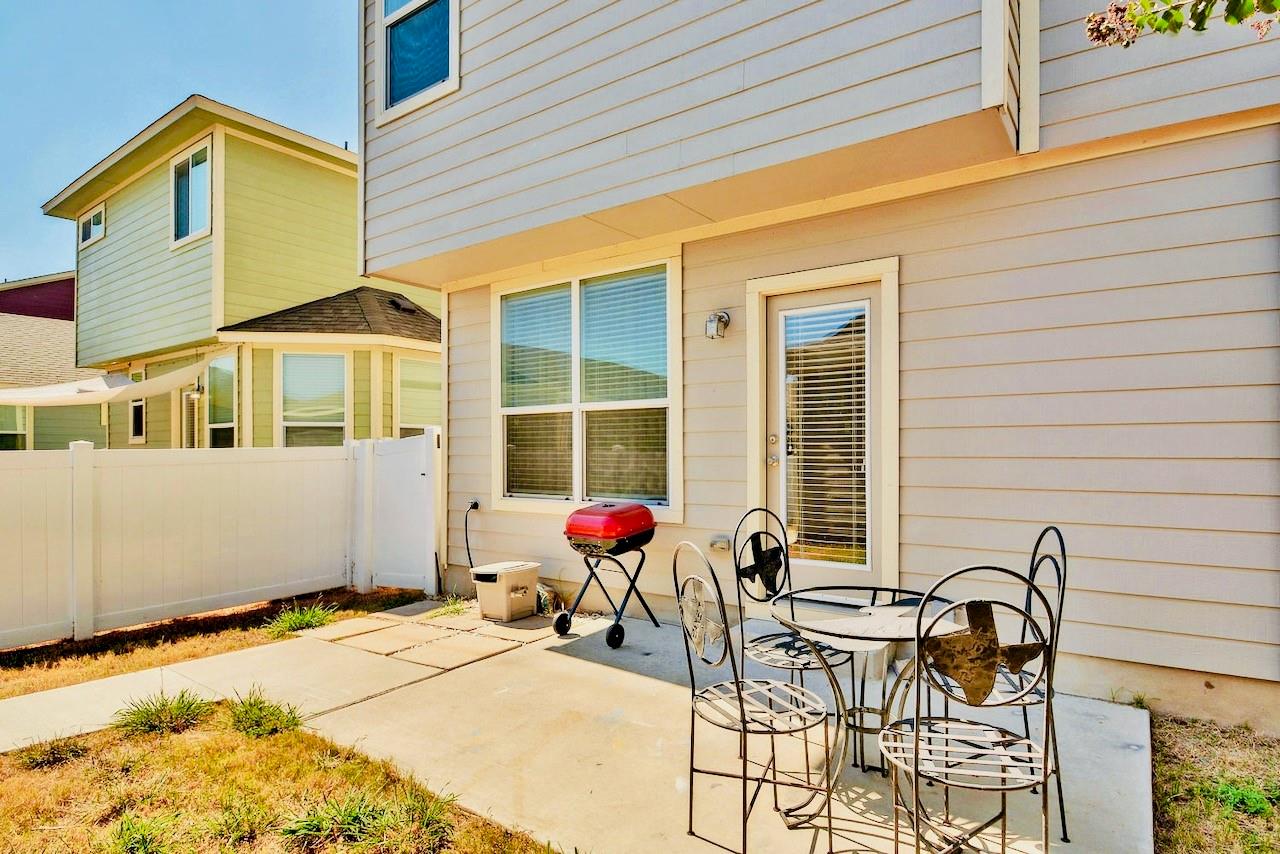 1810 Franklin Mountain Dr, Cedar Park, TX 78613